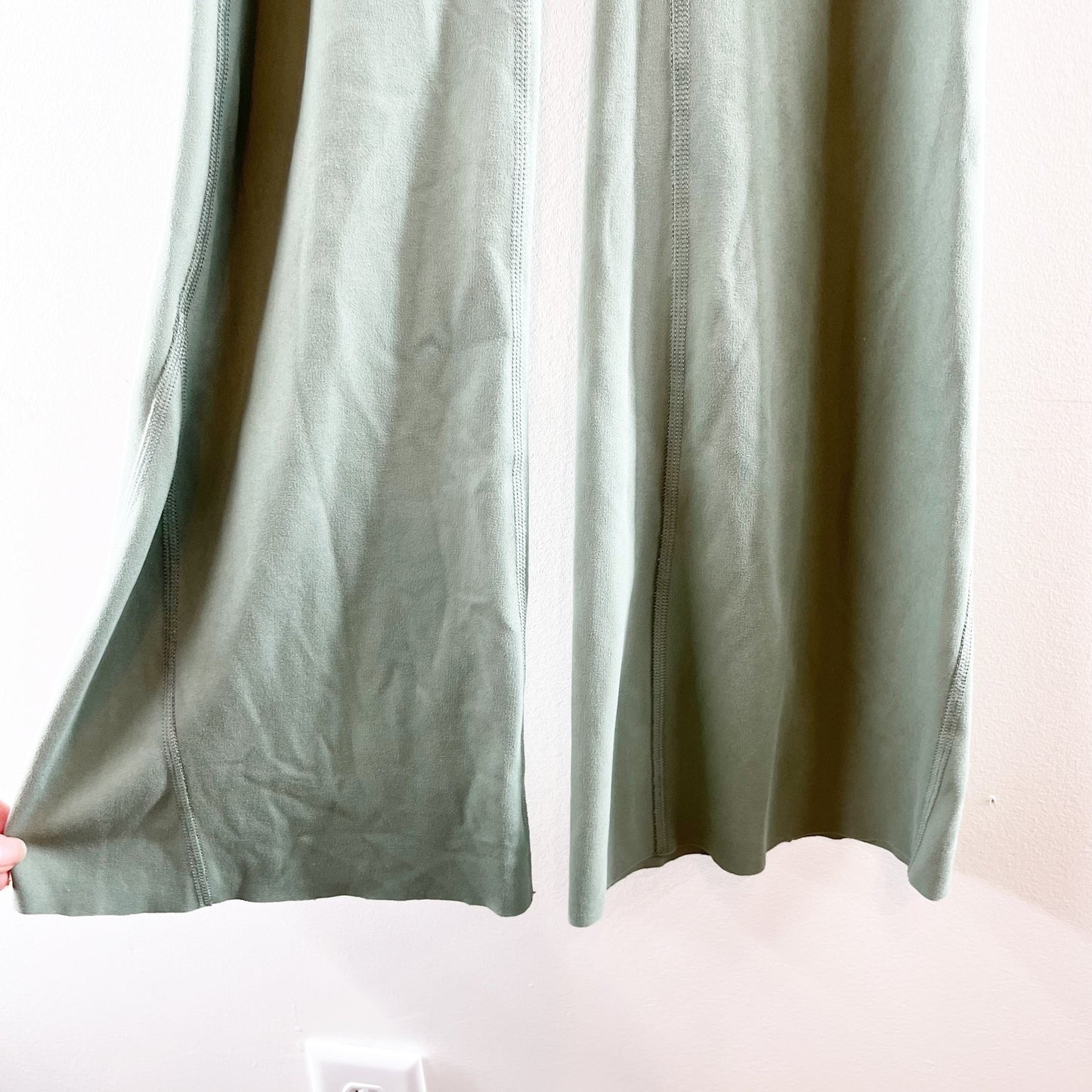 Gilly Hicks Hollister High Rise Flare Pants Leggings Light Green XXS