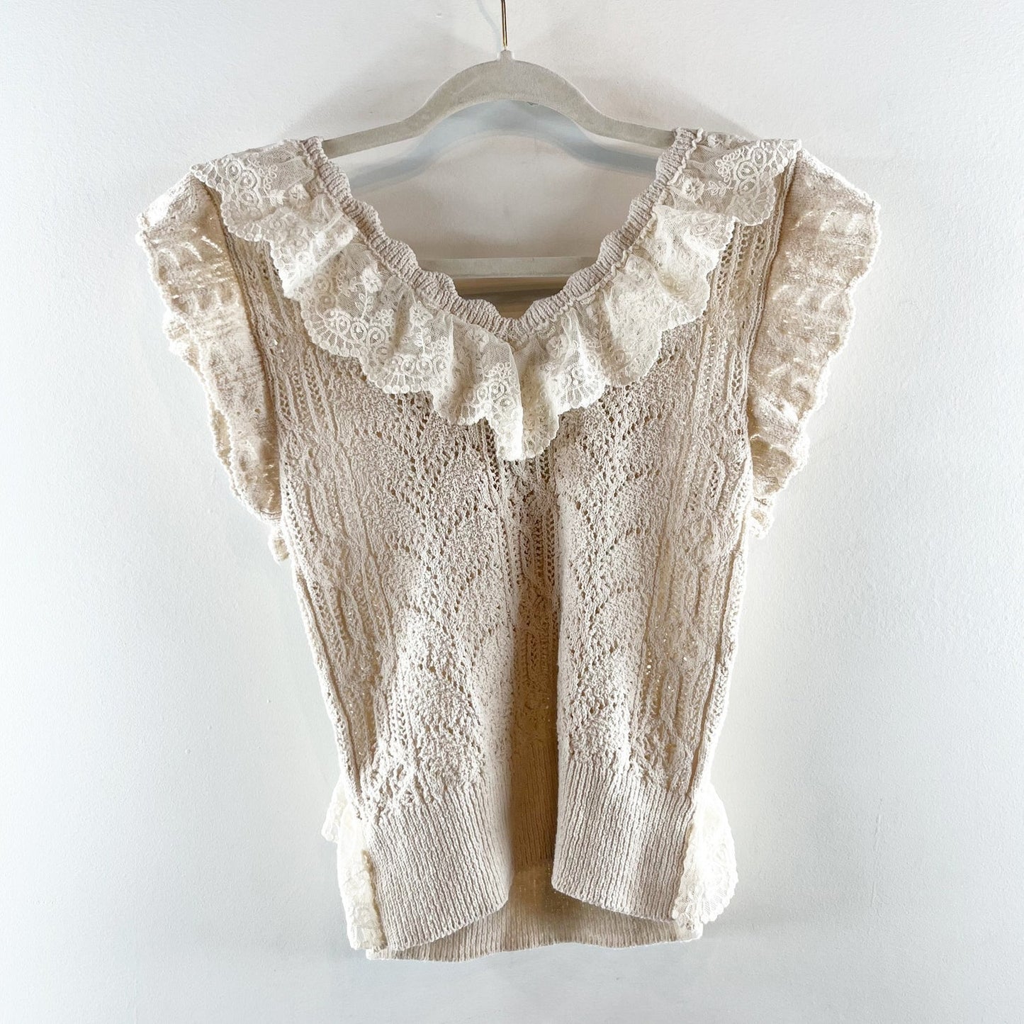 ZARA Pointelle Crochet Knit Ruffle V Neck Short Sleeve Top Cream Large