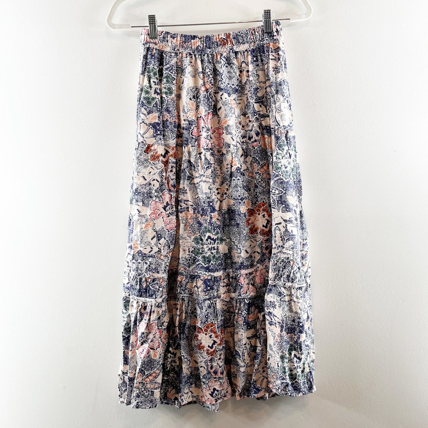 Moon River Floral Print Pull On High Waisted Tiered Midi Skirt Blue Multi Small