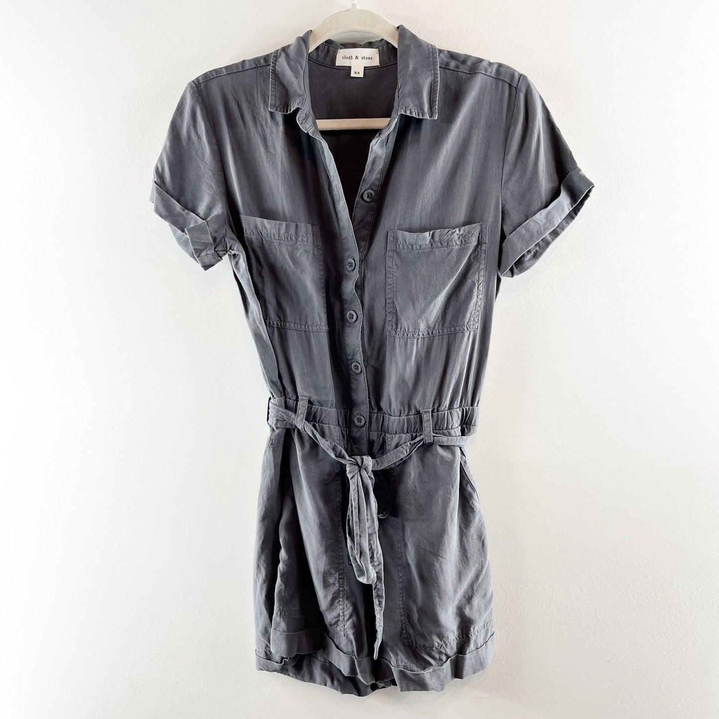 Cloth & Stone Tencel Lycocell Short Sleeve Belted Shorts Romper Gray XS