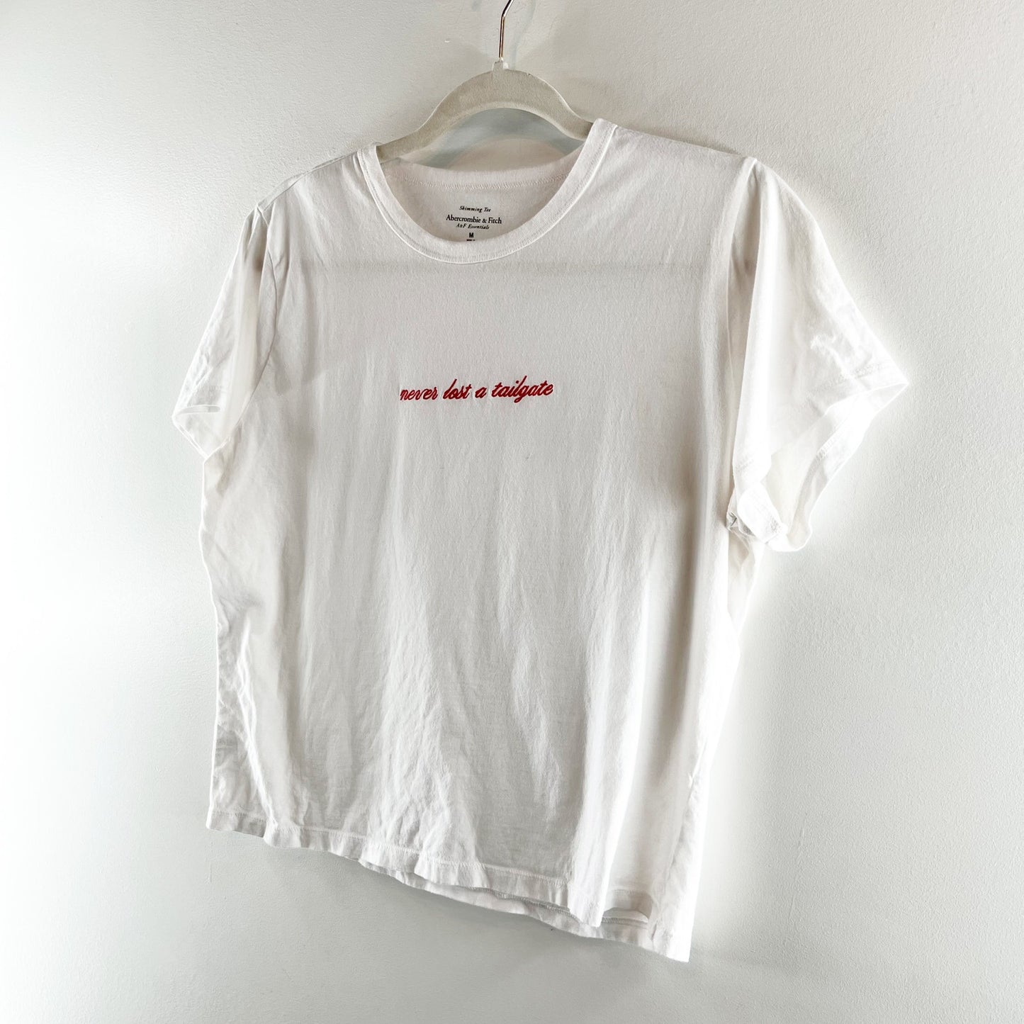 Abercrombie Never Lost a Tailgate Short Sleeve Tee Shirt White Medium