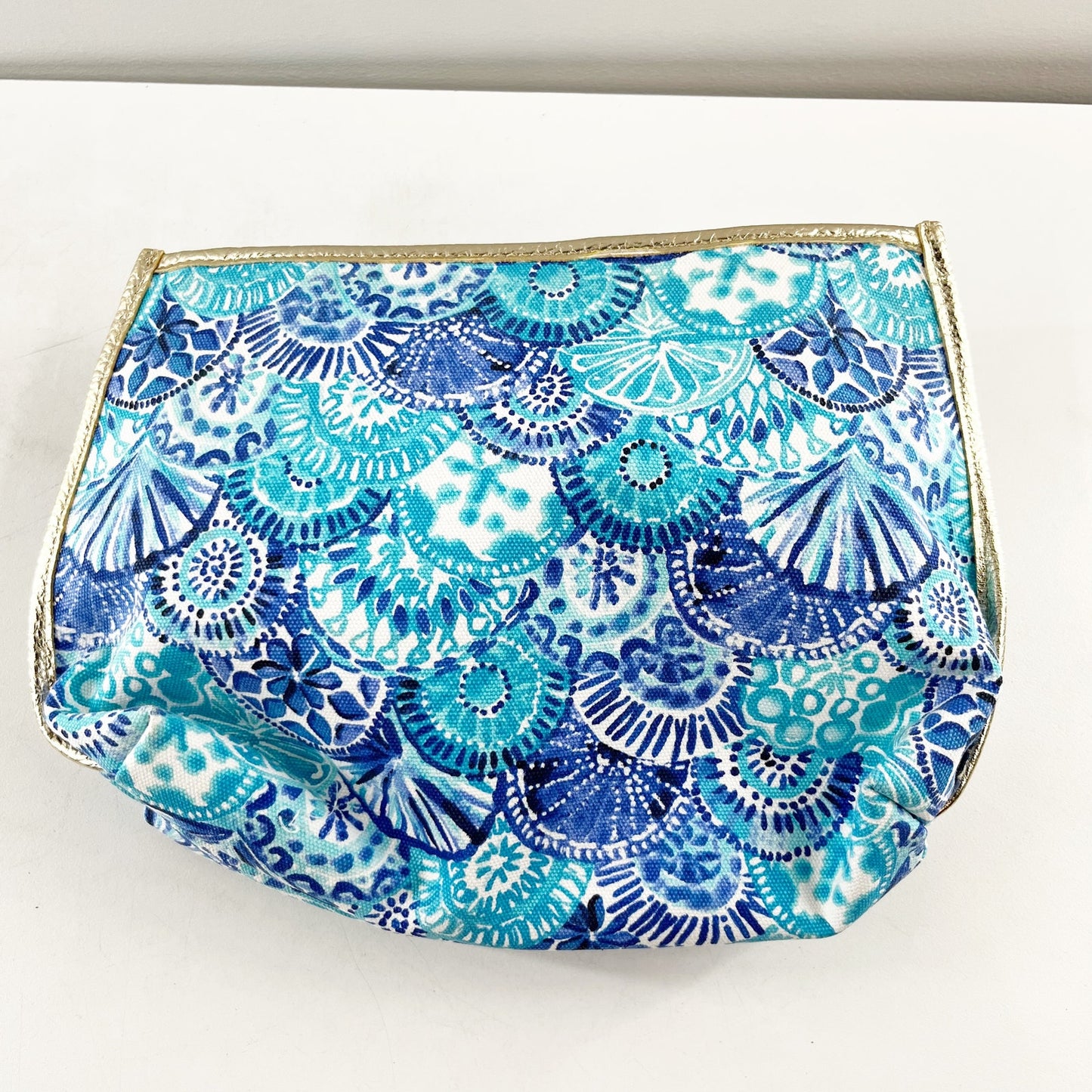 Lilly Pulitzer Oasis Pom Pom Seashell Printed Bag Clutch Turquoise Blue