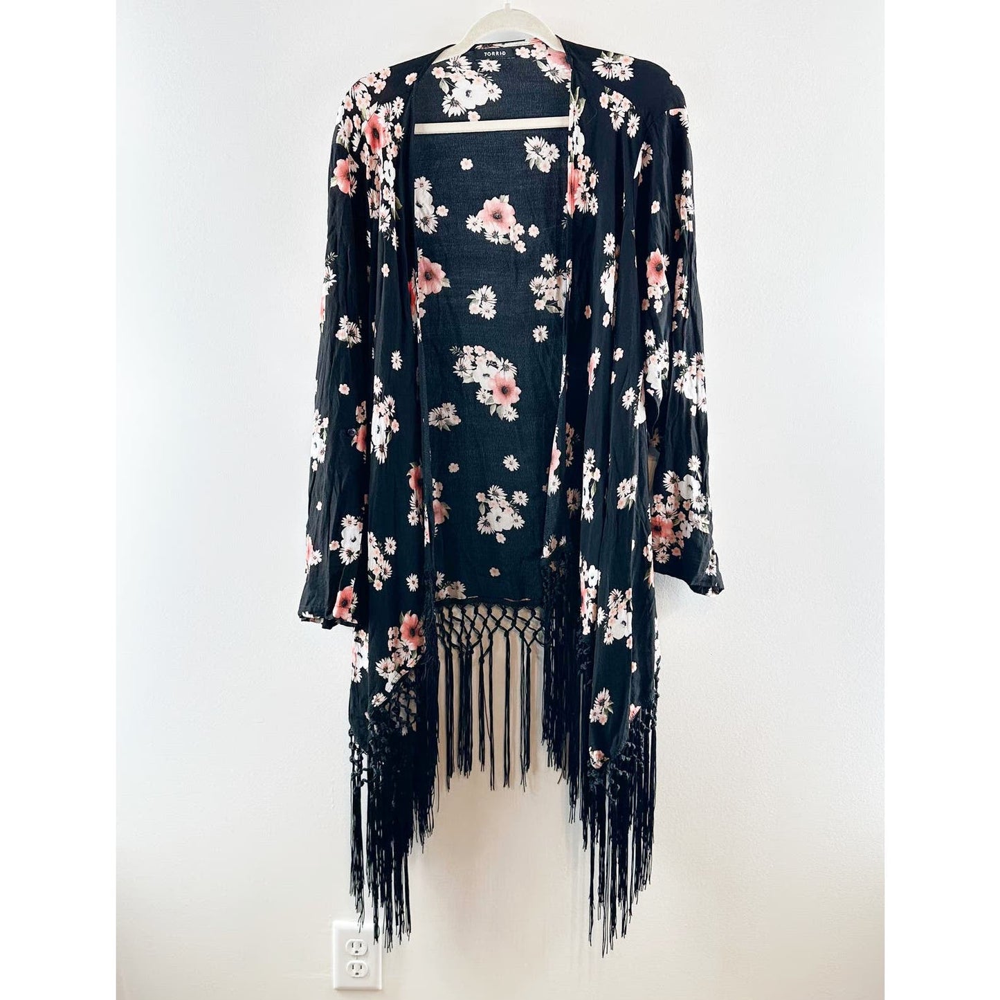 Torrid Kimono Sleeve Crochet Fringe Duster Floral Black 3X