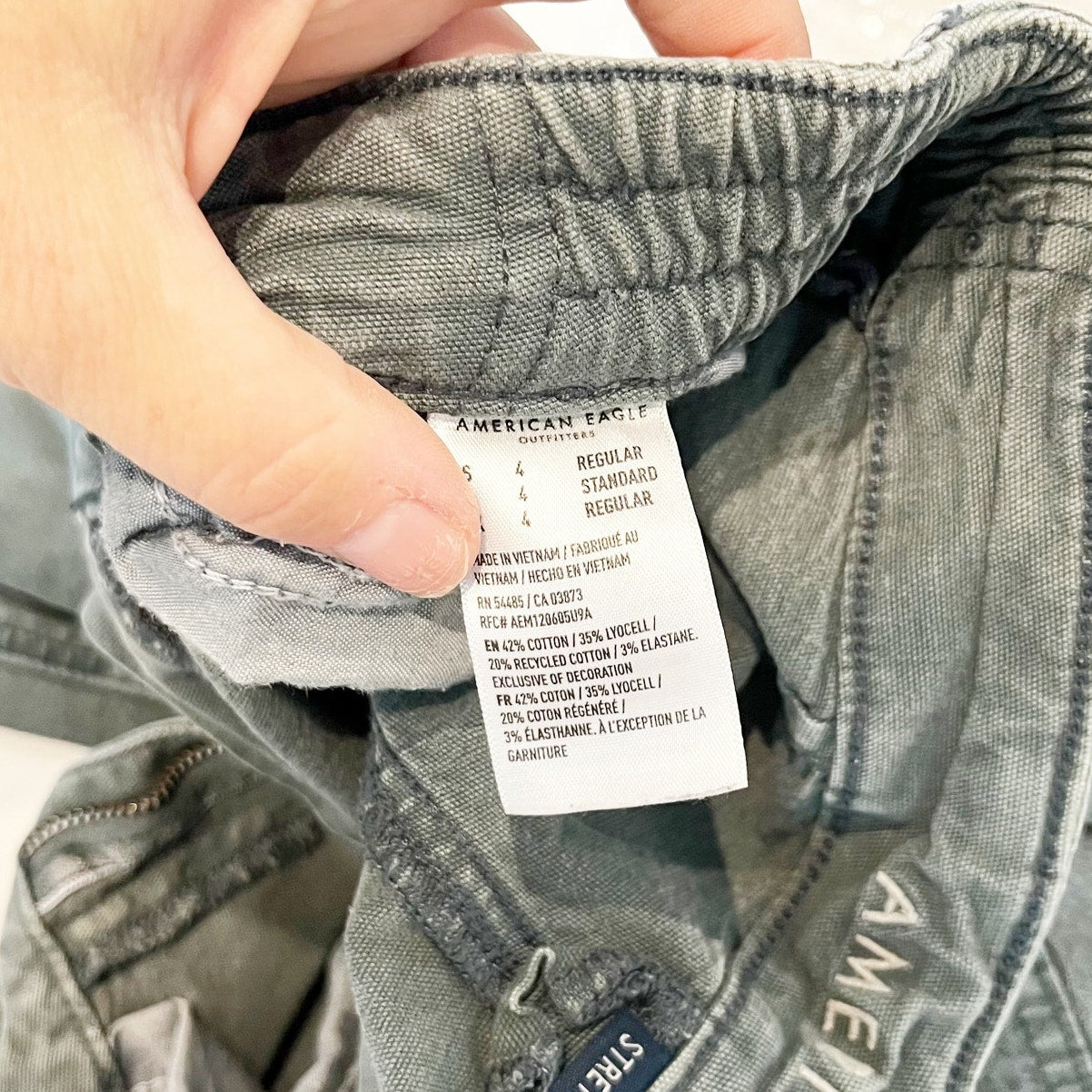 American Eagle High Rise Straight Leg Cargo Pants Green 4