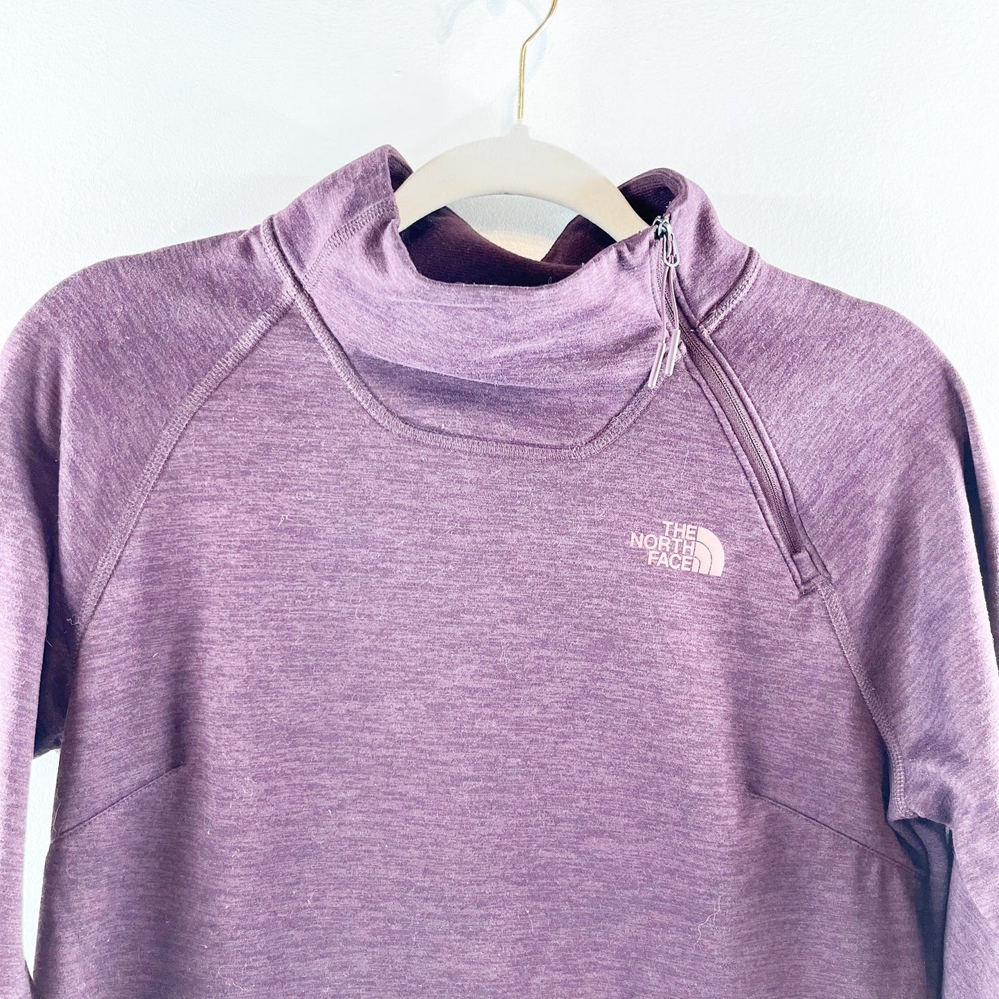 The North Face Canyonlands Long Sleeve 1/4 Zip Sweatshirt Bordeaux Medium