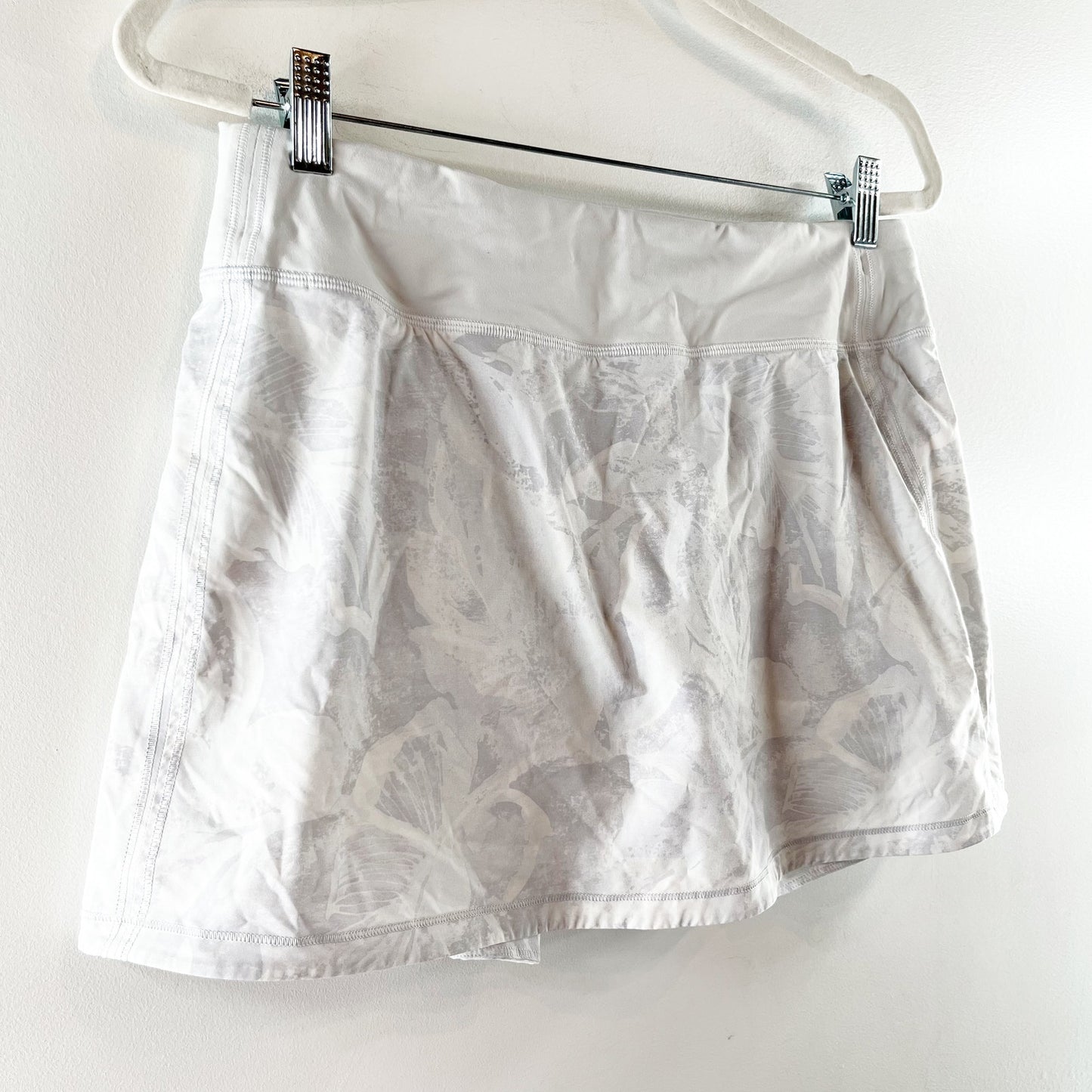 Lululemon Pace Rival Skirt No Panels 15" Mini Tropical Shadow Starlight White 8