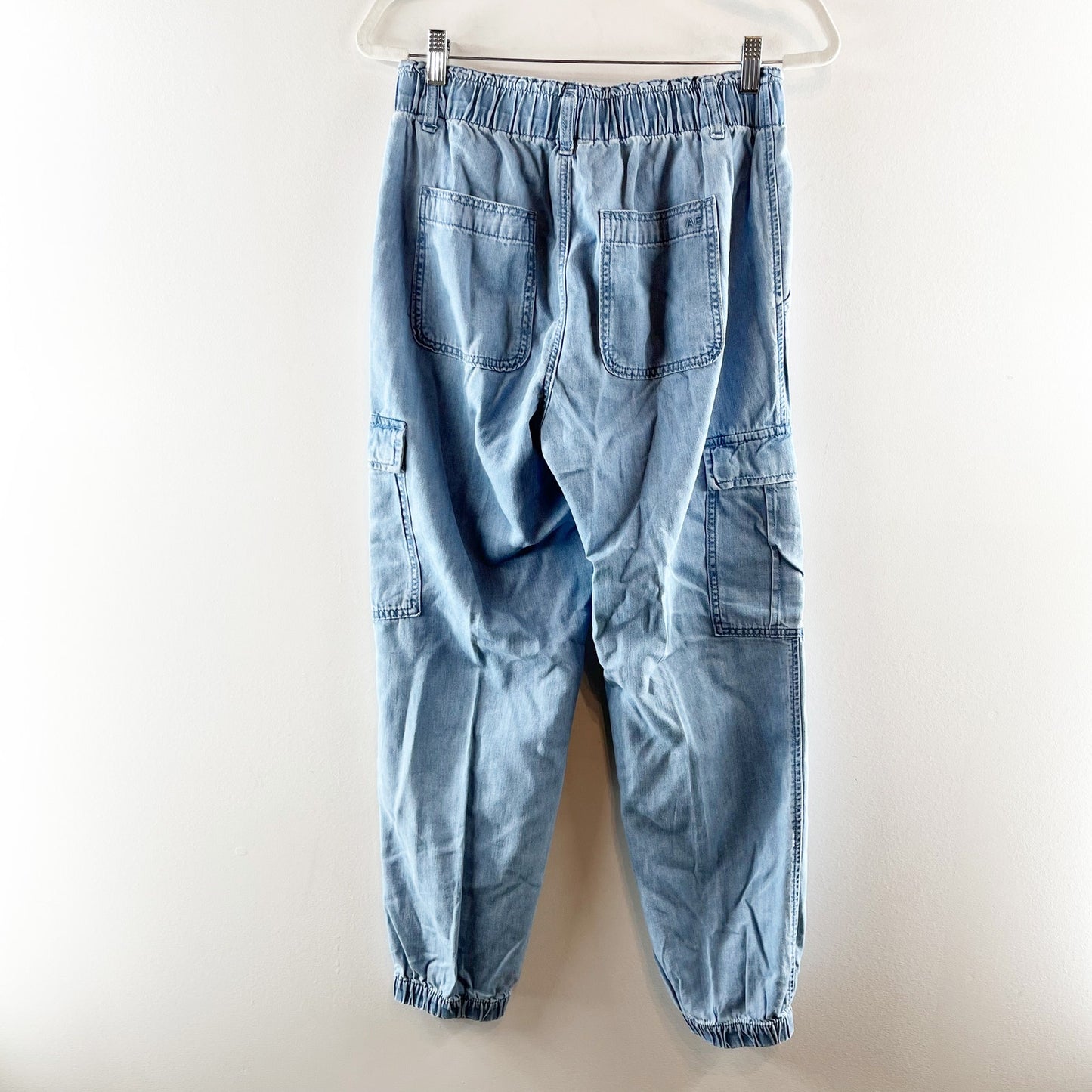 American Eagle Relaxed Mom Denim High Rise Cargo Jogger Jeans Pants Blue 6