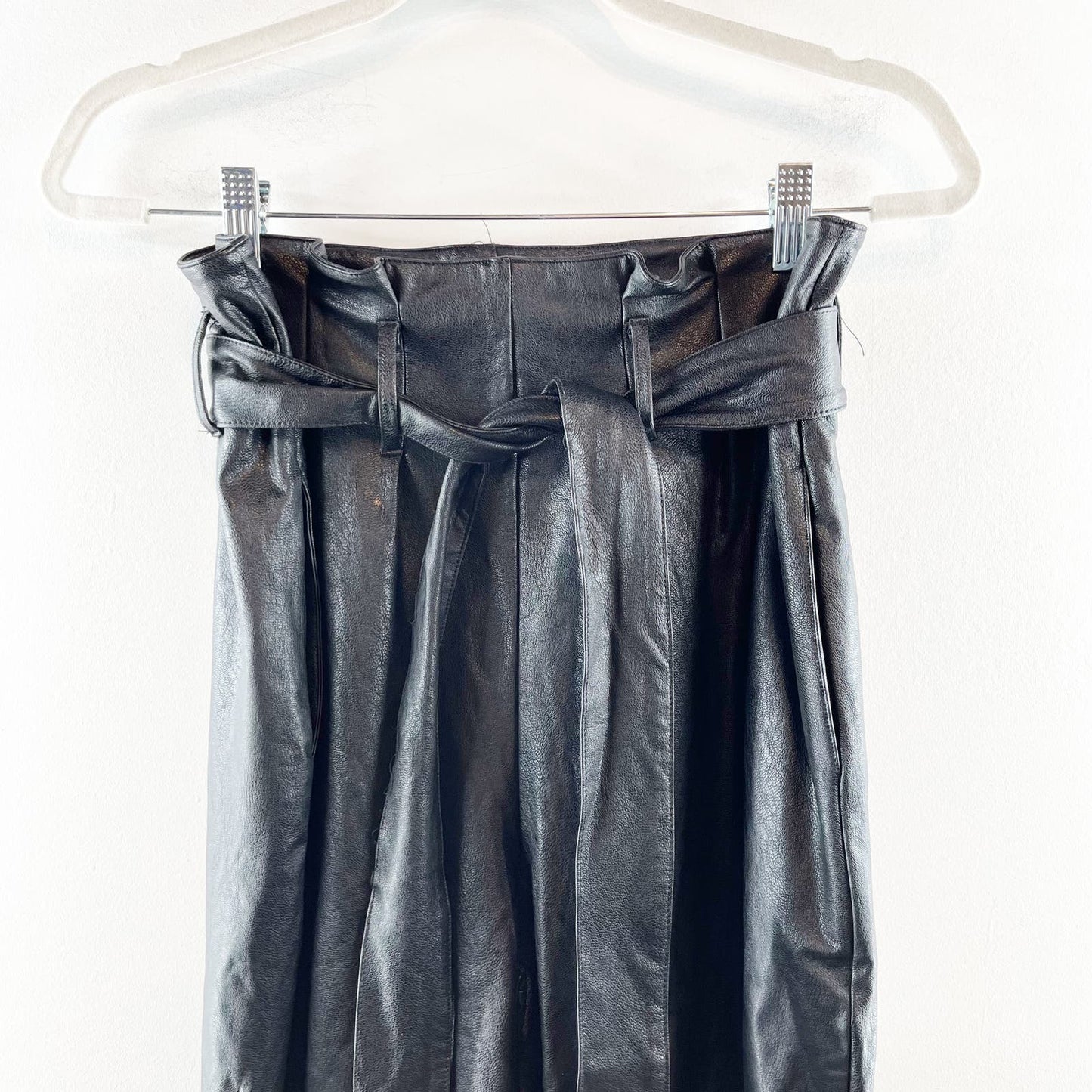 Commando Belted Paperbag Waist Cropped Faux Leather Pants Black Medium
