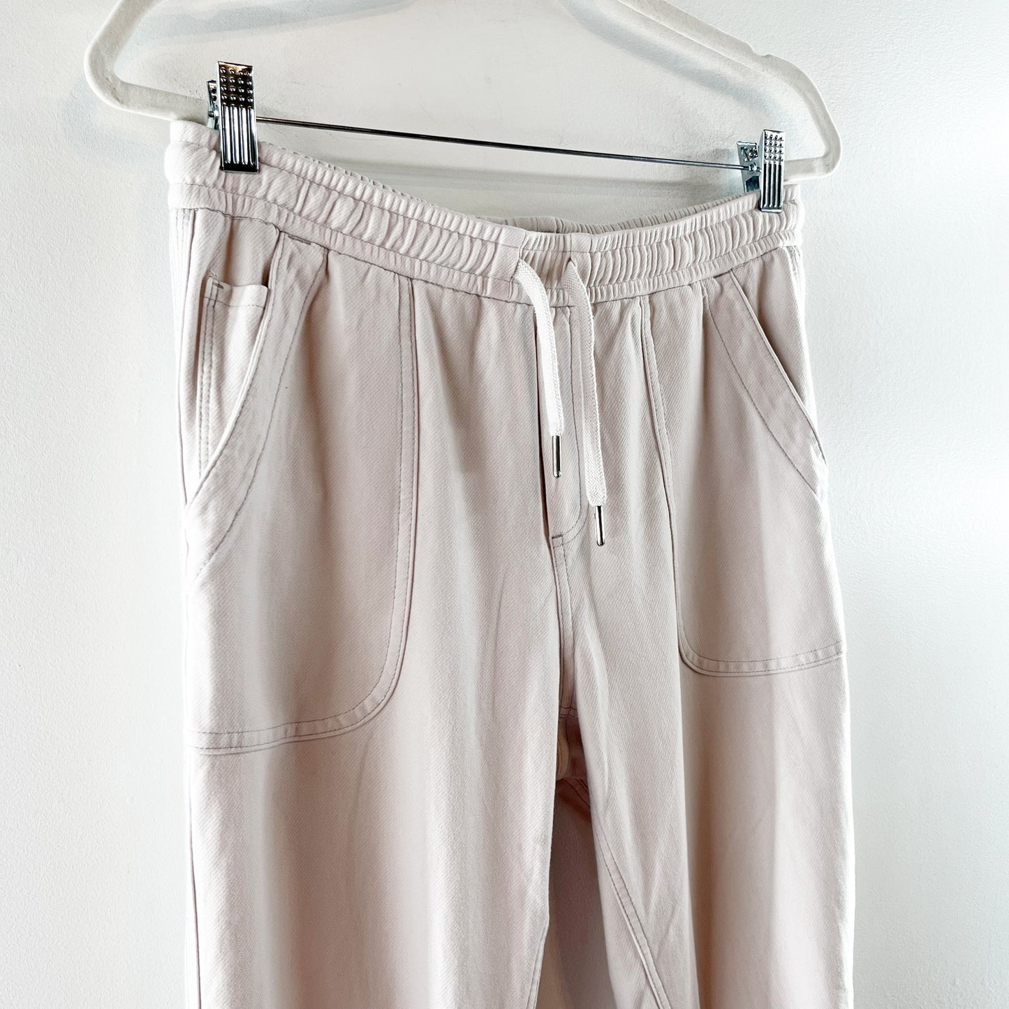 Athleta High Rise Farallon Jogger Pants Magnolia White Cream 10