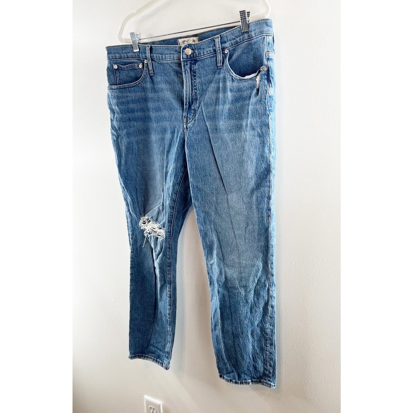 Madewell Mid-Rise Perfect Vintage Jean in Ainsdale Wash Knee-Rip Edition 33