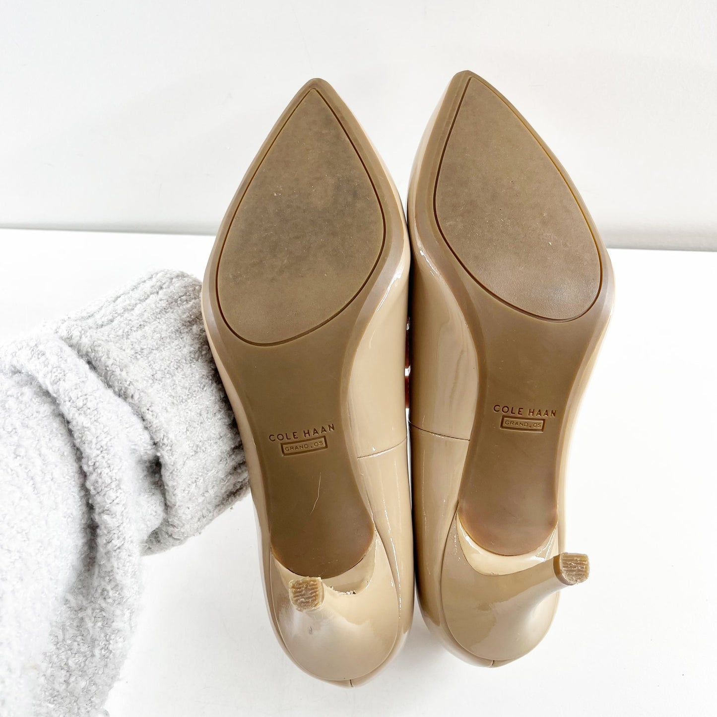 Cole Haan Pointed Toe Patent Leather Pumps Nude 10