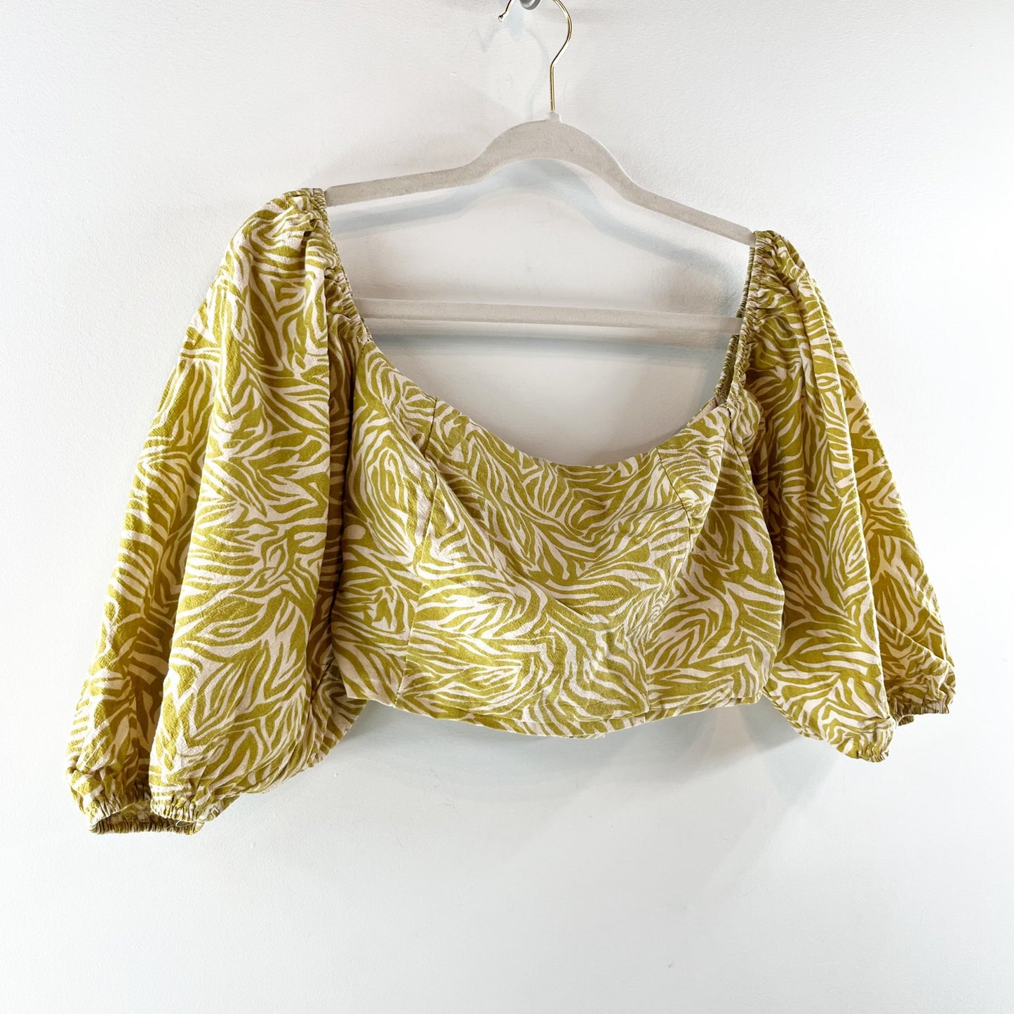 Girl and the Sun Imia Puff Short Sleeve Crop Top Green Medium