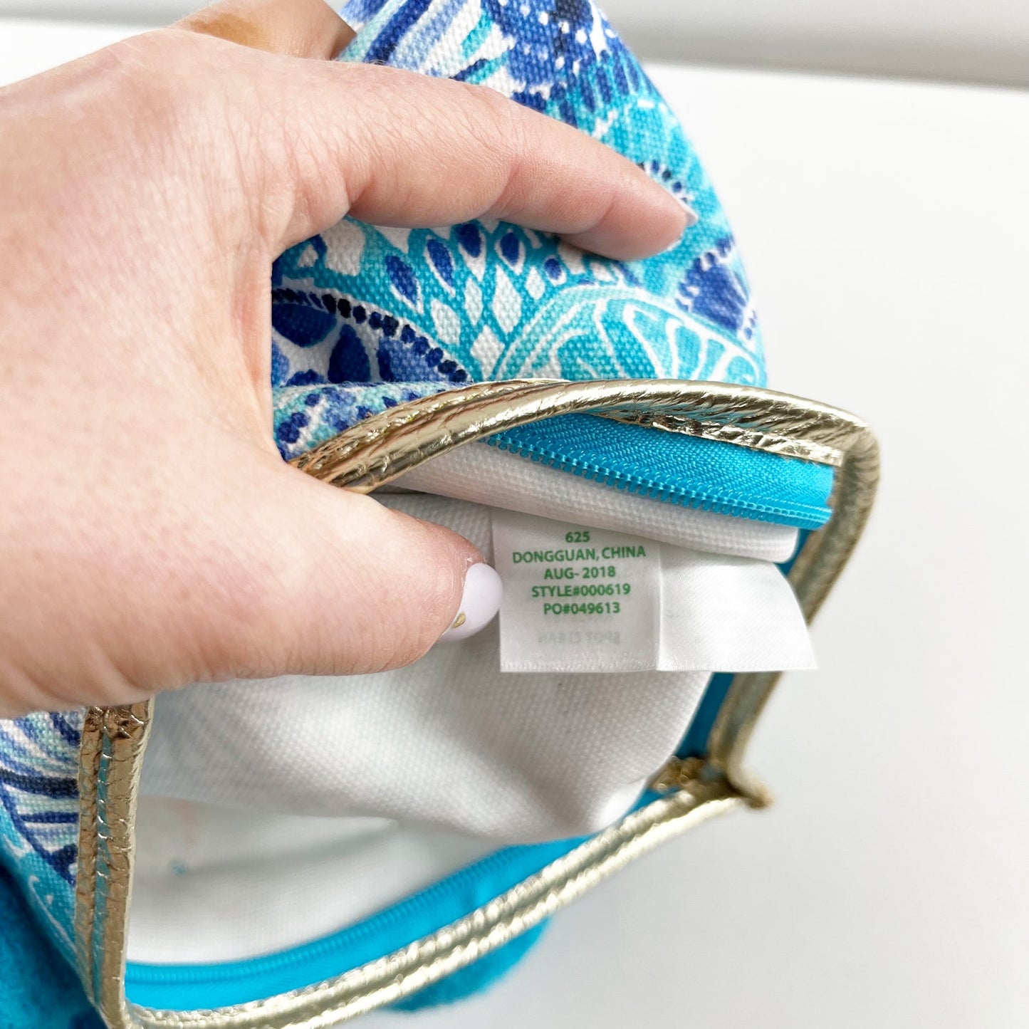 Lilly Pulitzer Oasis Pom Pom Seashell Printed Bag Clutch Turquoise Blue