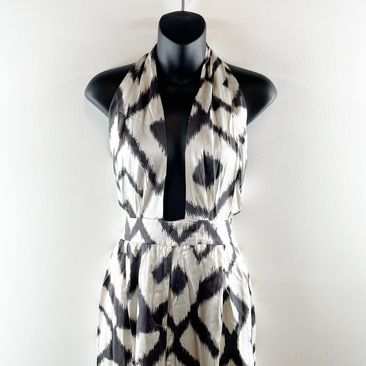 Banana Republic Ascendant Silk Geo Print Halter Cutout Jumpsuit White Black 6