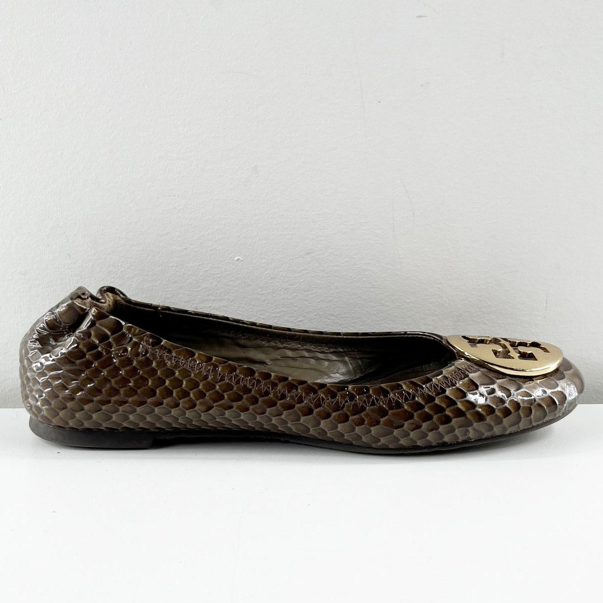 Tory Burch Reva Round Toe Snake Print Ballet Flats Leather Brown 6