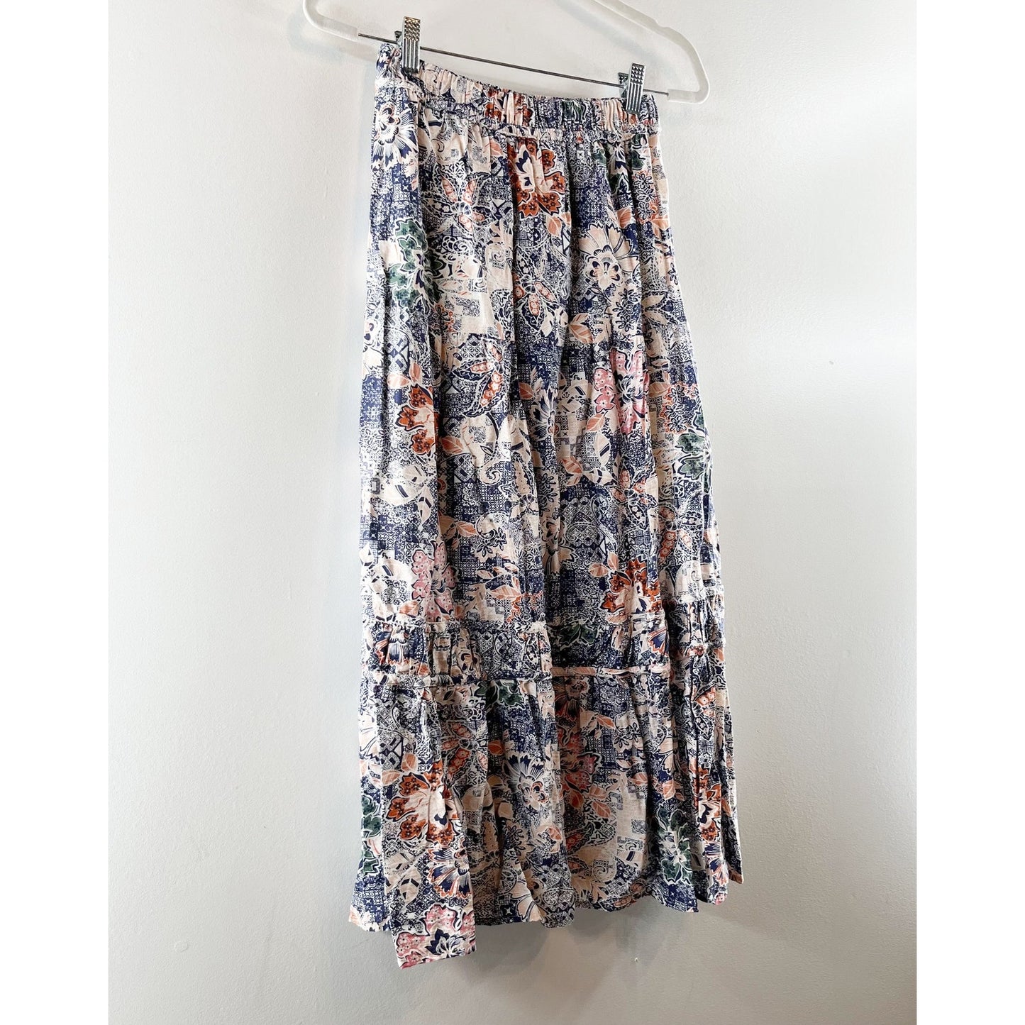Moon River Floral Print Pull On High Waisted Tiered Midi Skirt Blue Multi Small