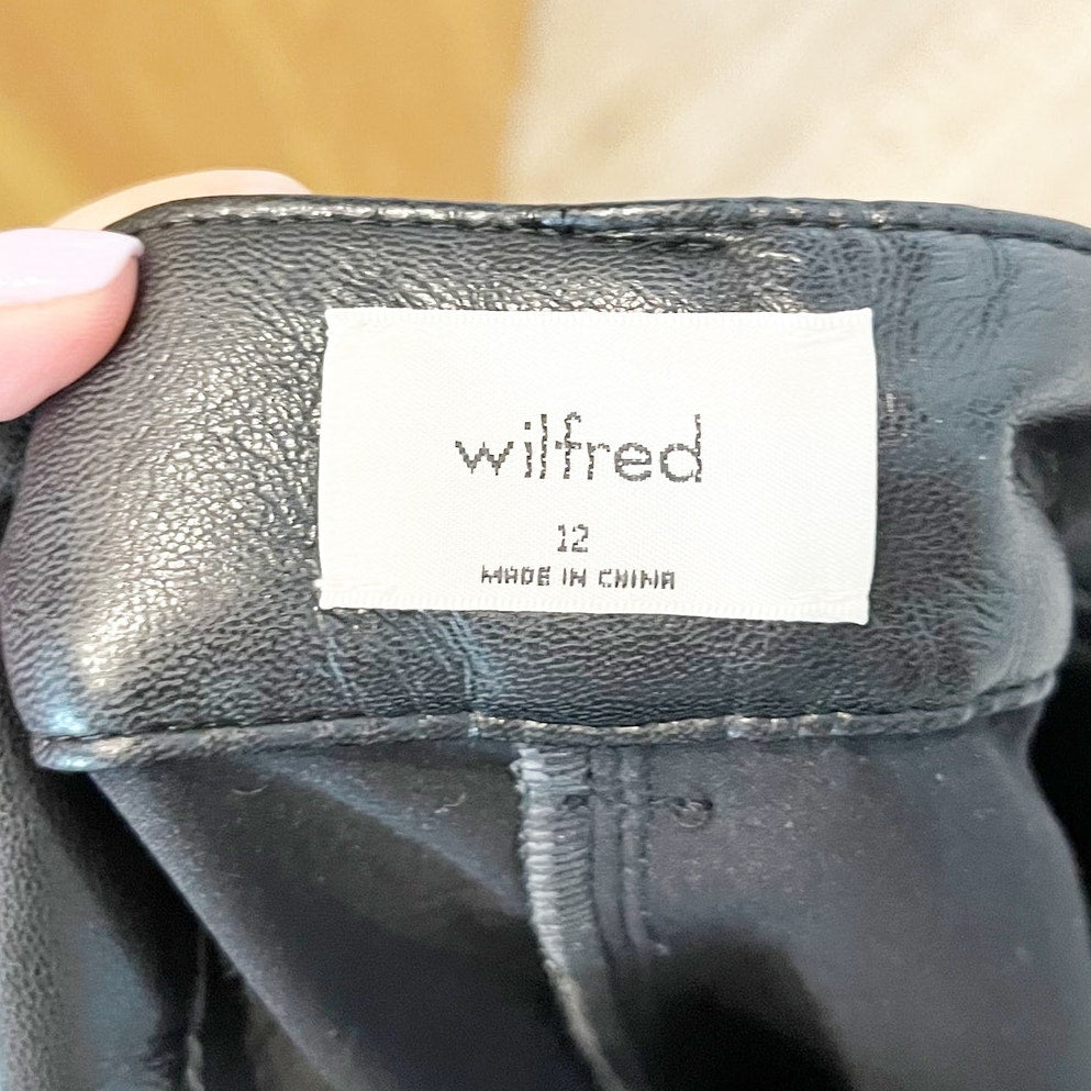 Wilfred Aritzia Faux Leather High Rise Modern Cargo Pants Black 12 / 31