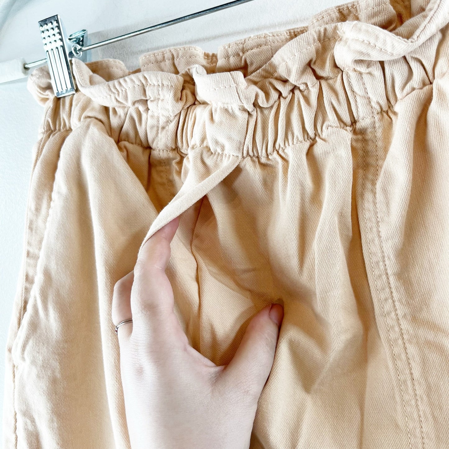 Anthropologie High Rise Paperbag Cropped Utility Pants Tan Khaki XS
