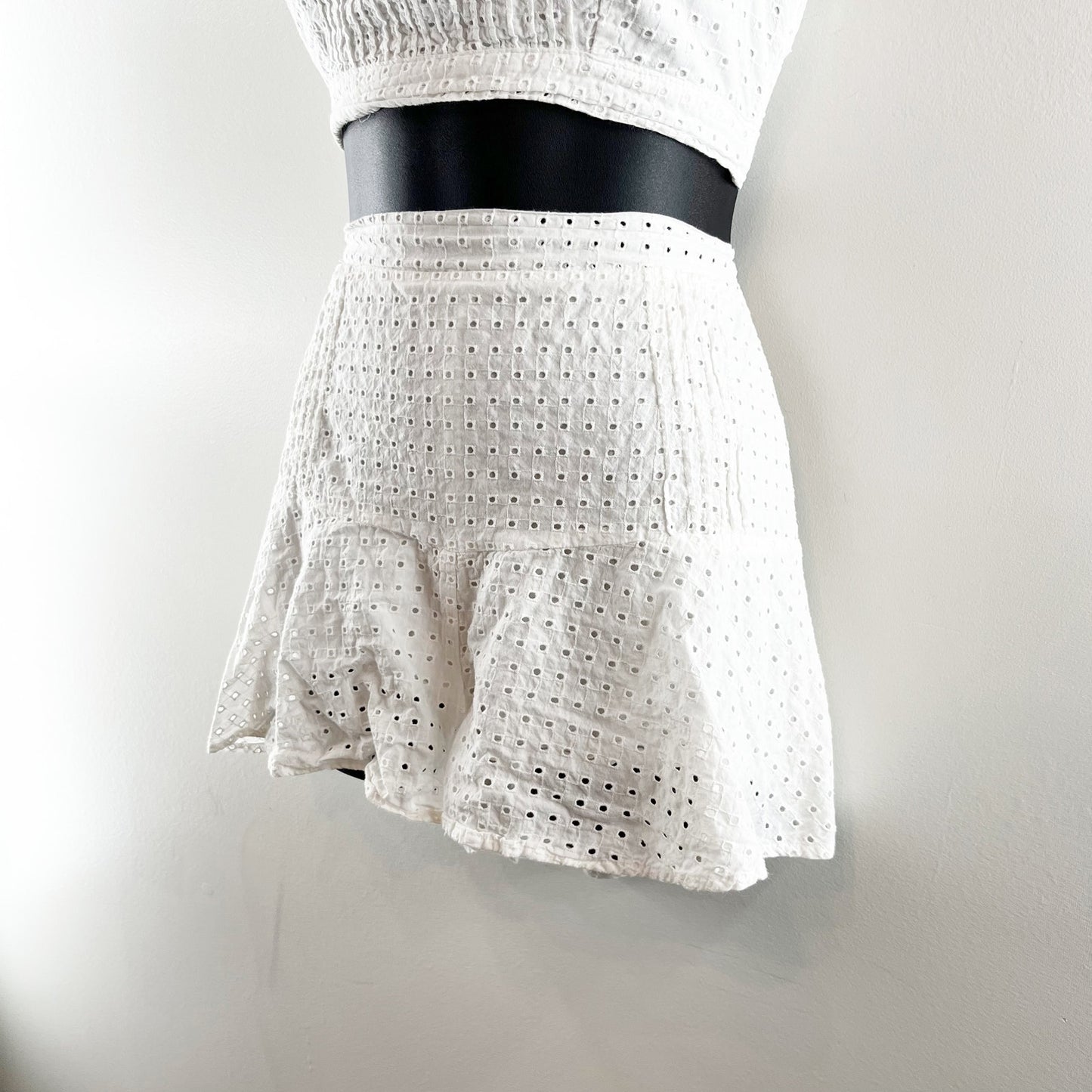 MINKPINK Celestial Eyelet Square Neck Crop Top & Flounce Short Set White M / L