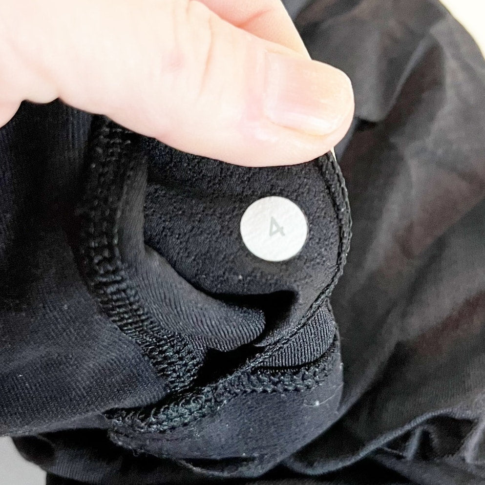 Lululemon No Limits Sleeveless Mesh Long Tank Top with Shelf Bra Black 4