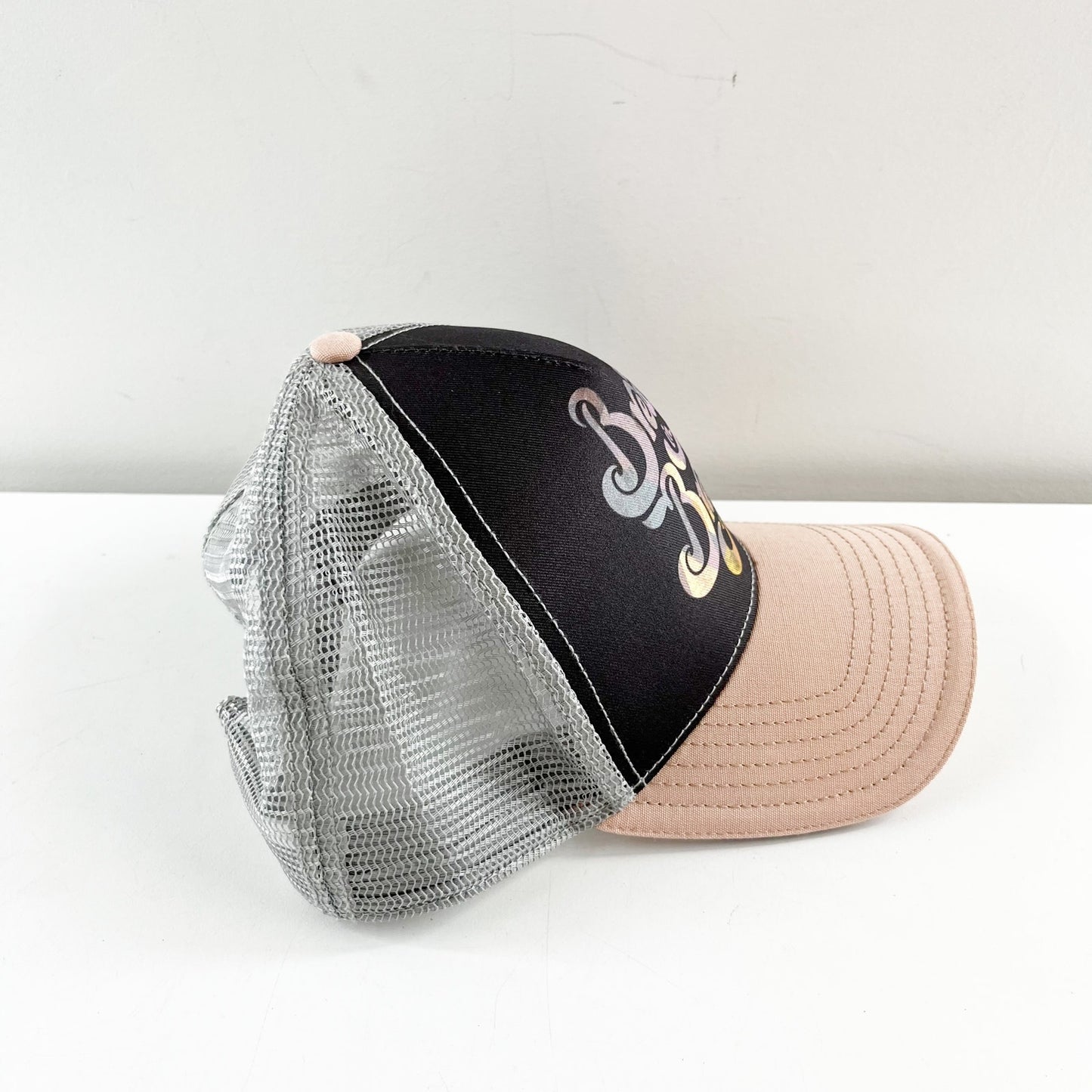 PrAna La Viva Breathe In Breathe Out Trucker Hat Gray Pink