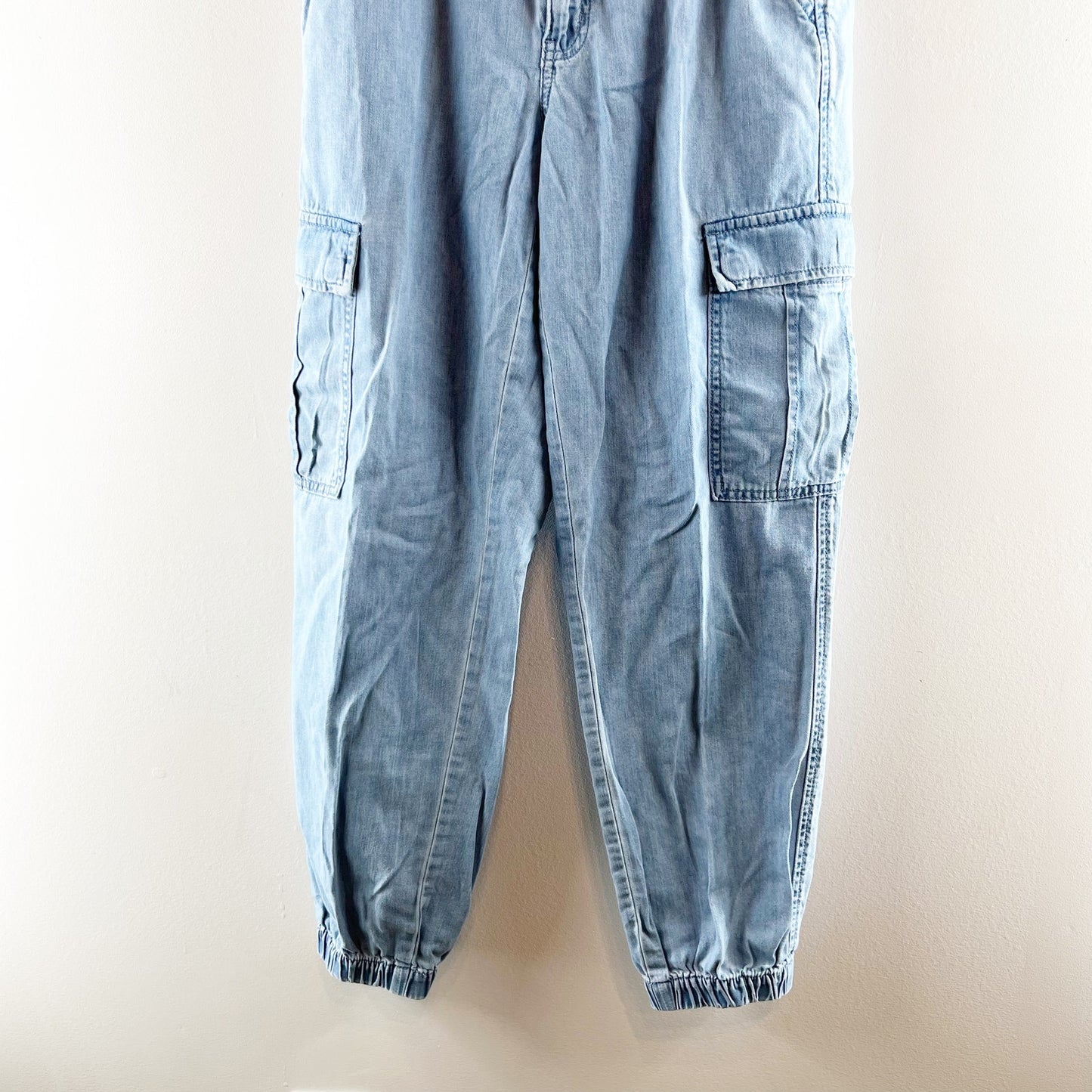 American Eagle Relaxed Mom Denim High Rise Cargo Jogger Jeans Pants Blue 6