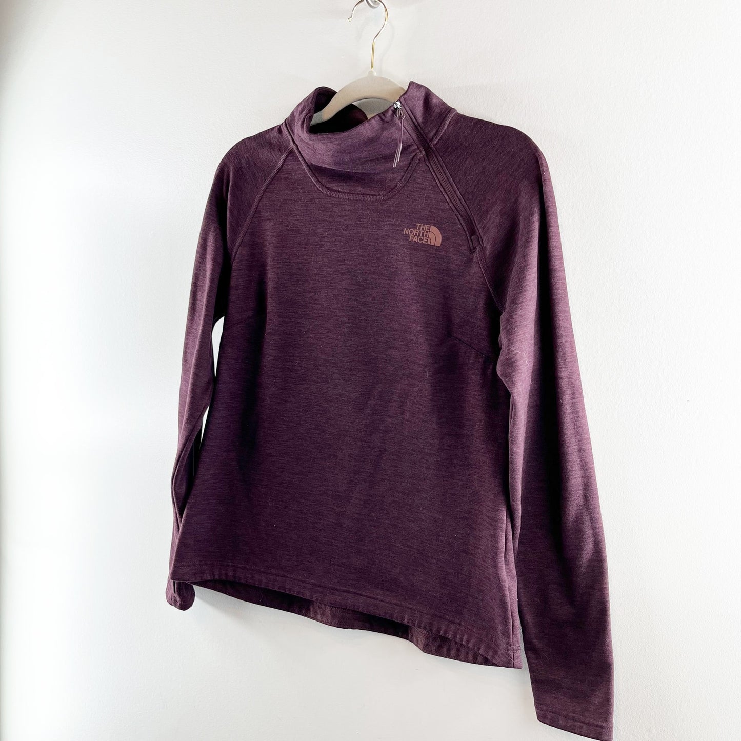 The North Face Canyonlands Long Sleeve 1/4 Zip Sweatshirt Bordeaux Medium