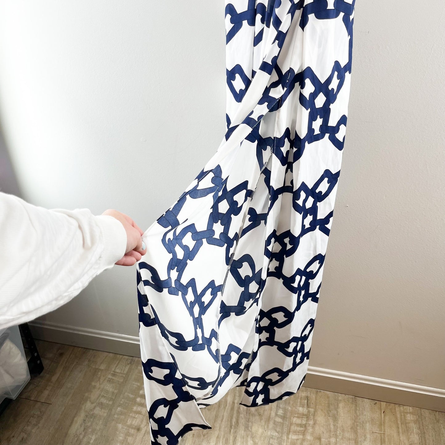 Luxxel Printed V Neck Strappy Back Belted Wide Leg with Slit Jumpsuit White Med
