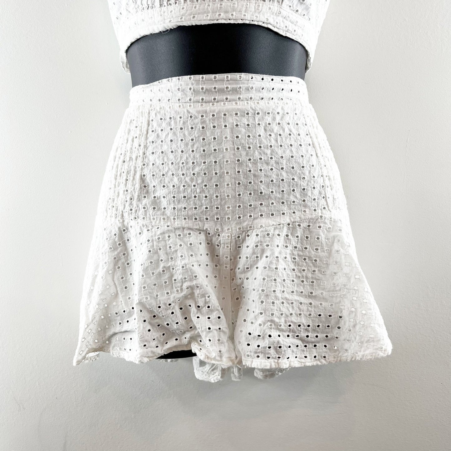 MINKPINK Celestial Eyelet Square Neck Crop Top & Flounce Short Set White M / L