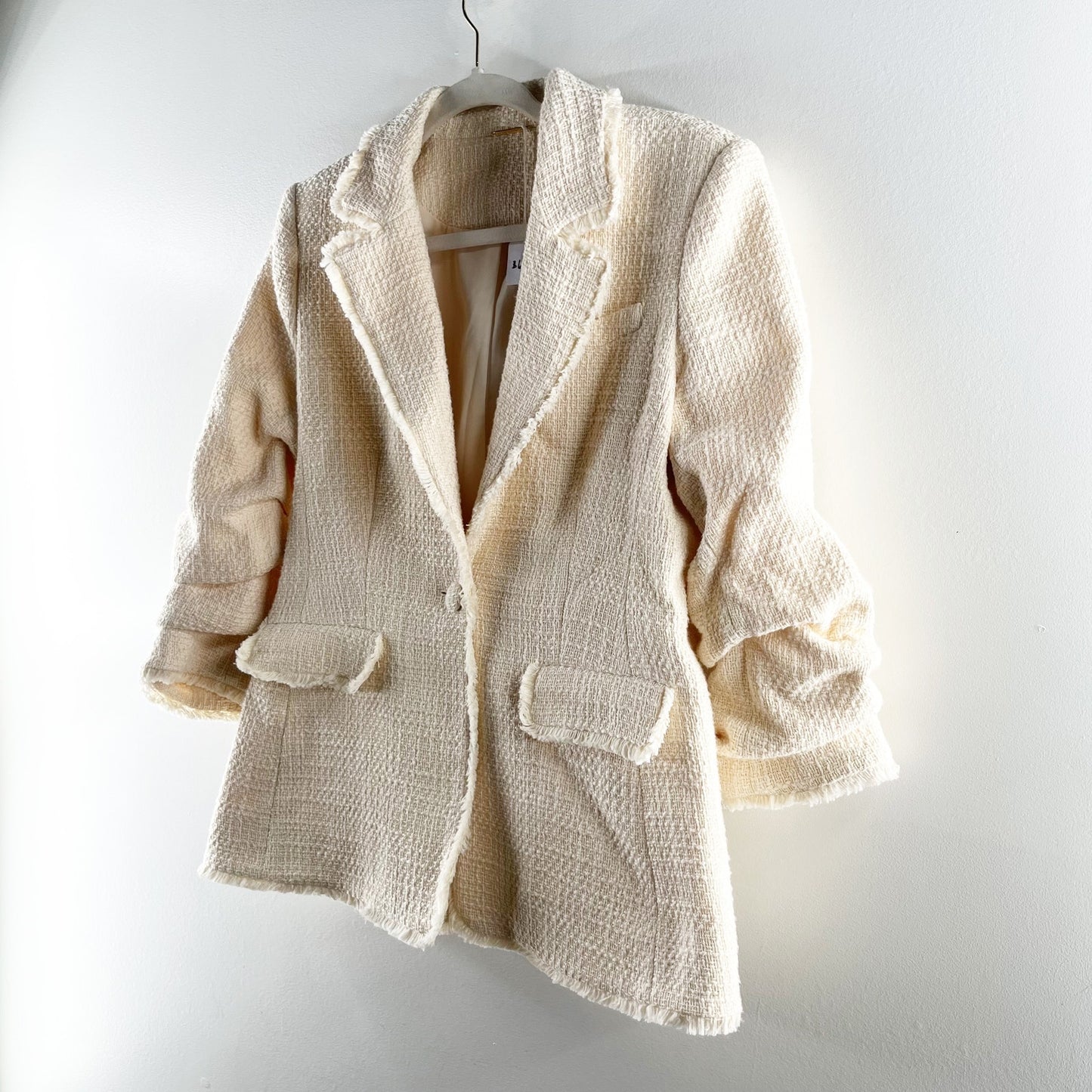 Elie Tahari Tweed Fringe Single Button Ruched Sleeve Blazer Jacket Cream 8
