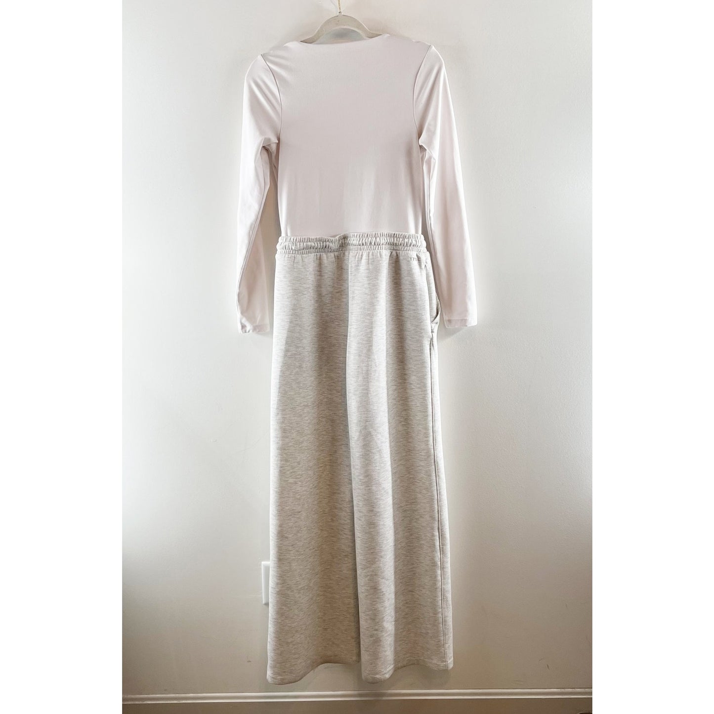 Abercrombie YPB Everydaysoft Long Sleeve Hybrid Jumpsuit White Gray Medium