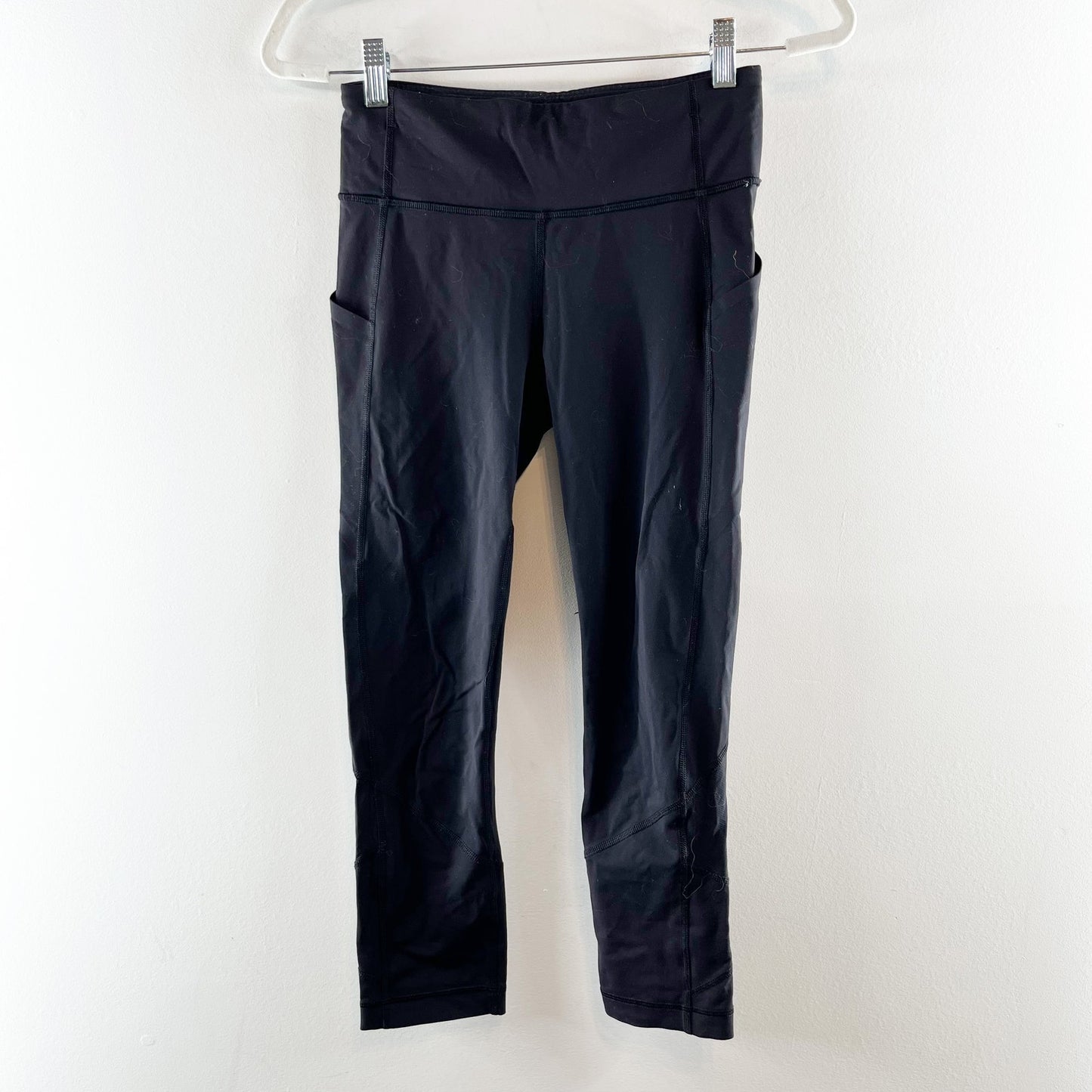 Lululemon Mid Rise Cropped Yoga Pants Leggings Side Pockets Black 4