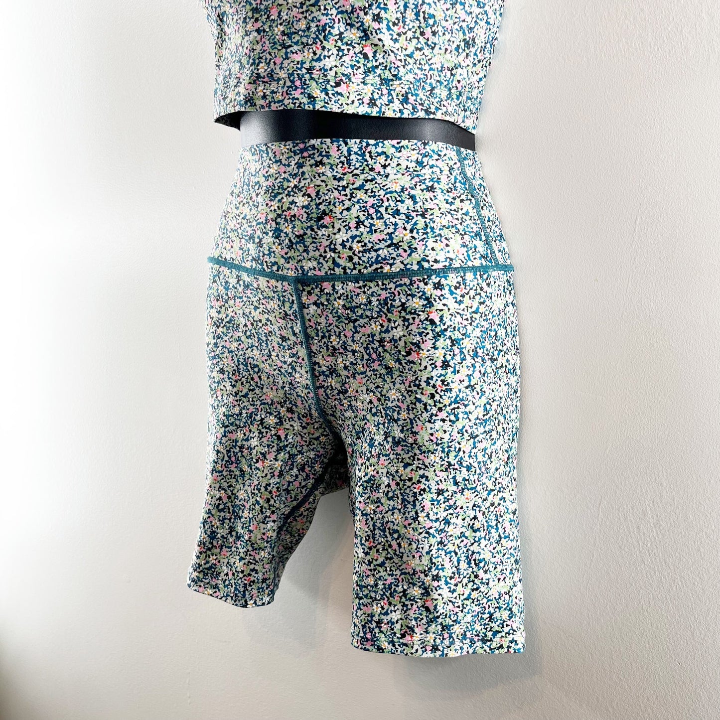 Sage Collective Floral Two Piece Sports Bra and Biker Shorts Set Blue Green XS