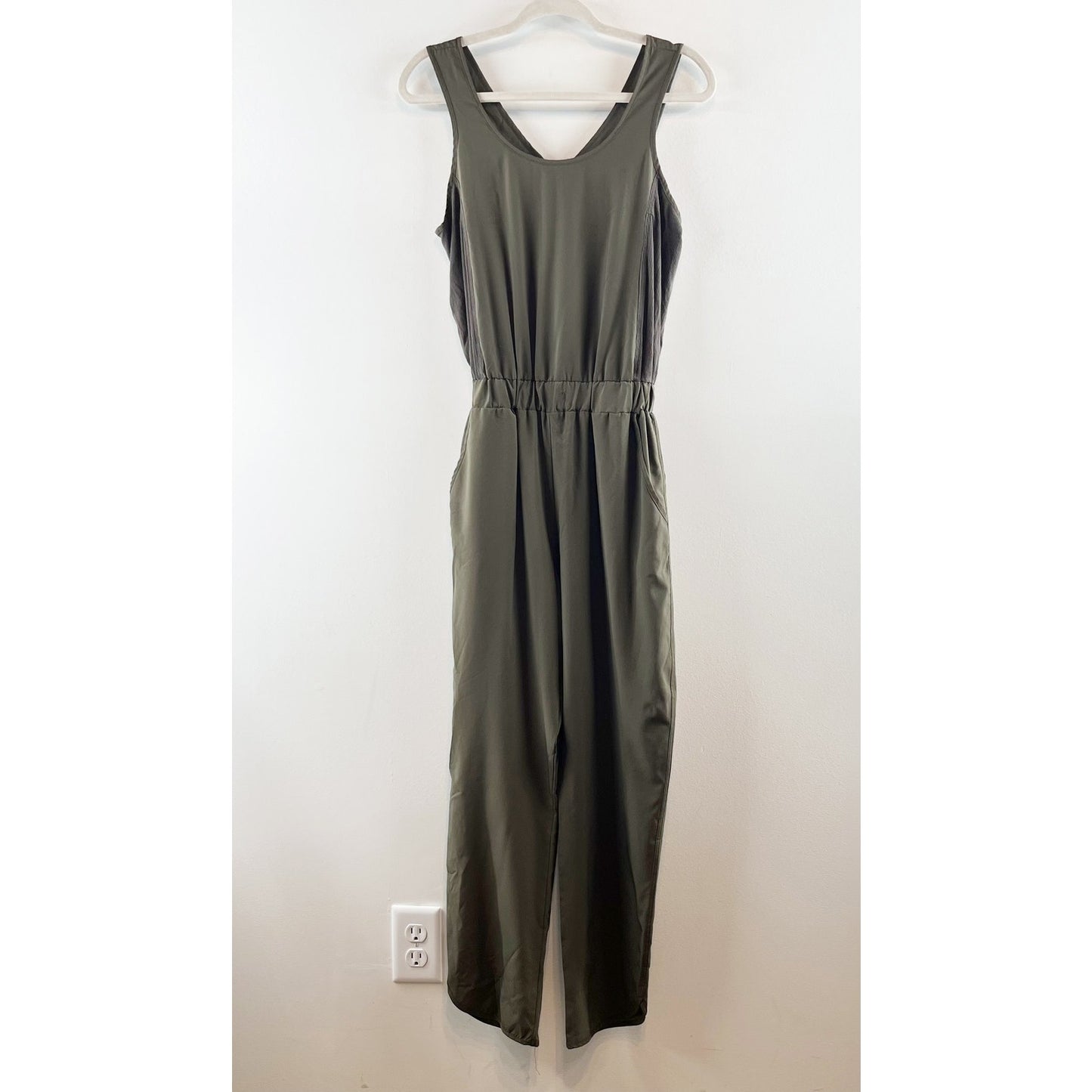 Peyton Jensen Sleeveless Slim Leg One Piece Jumpsuit Green XS
