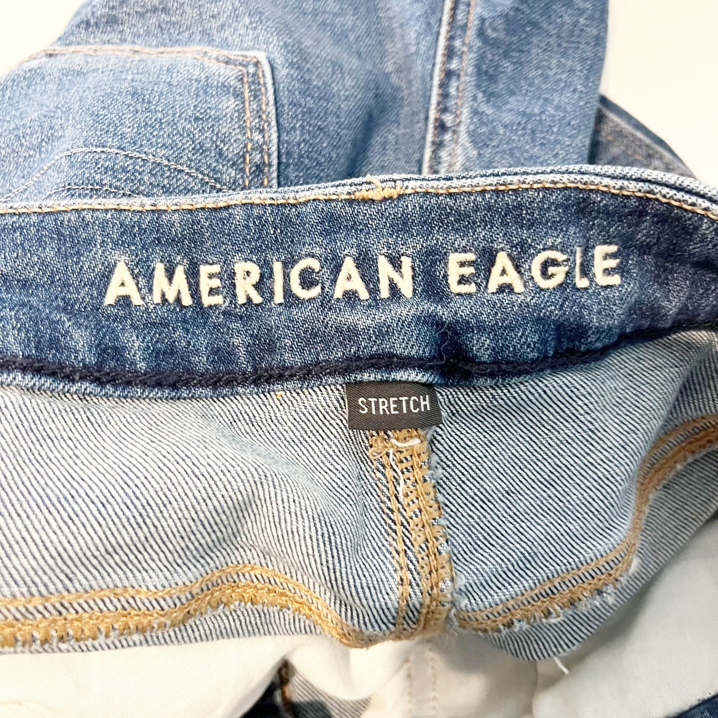 American Eagle High Rise Curvy Mom Jean Denim Shorts Blue 8