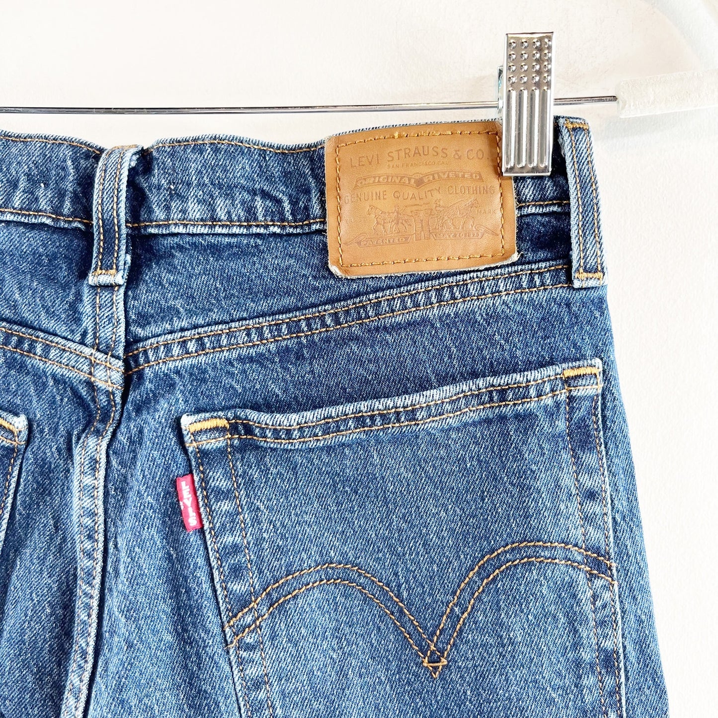 Levi's Wedgie Fit High Rise Straight Jeans Dark Wash Blue 26