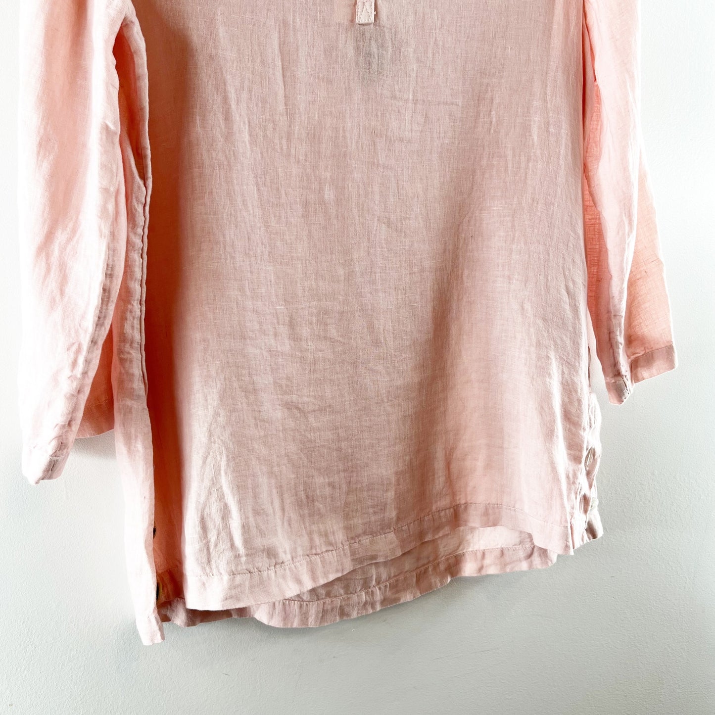 Tahari Linen V Neck Polo Tunic Top Blouse Shirt Salmon Coral Pink Medium