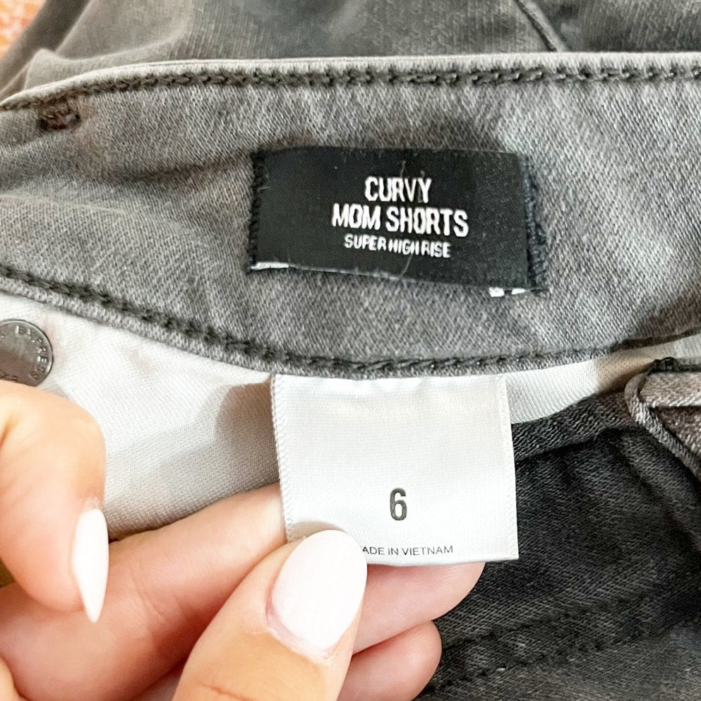 Express Super High Waisted Denim Raw Hem Curvy Jean Mom Shorts Faded Black 6