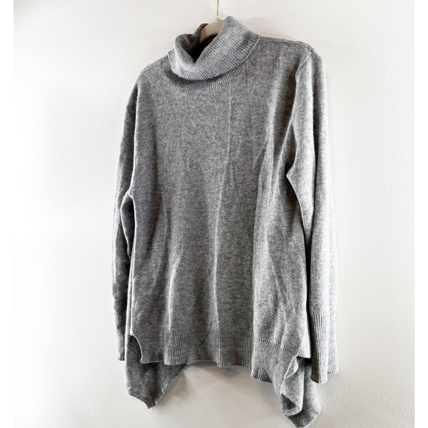 Skull Cashmere Turtleneck Long Sleeve Cashmere Sweater Gray Medium