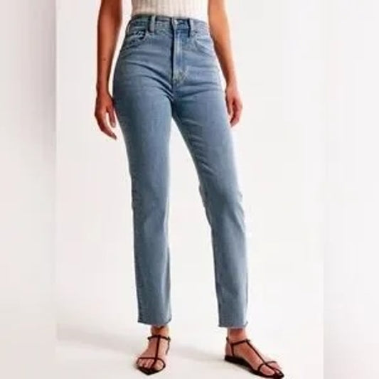 Abercrombie & Fitch Ultra High Rise Denim Ankle Straight Jeans Blue 28 Long
