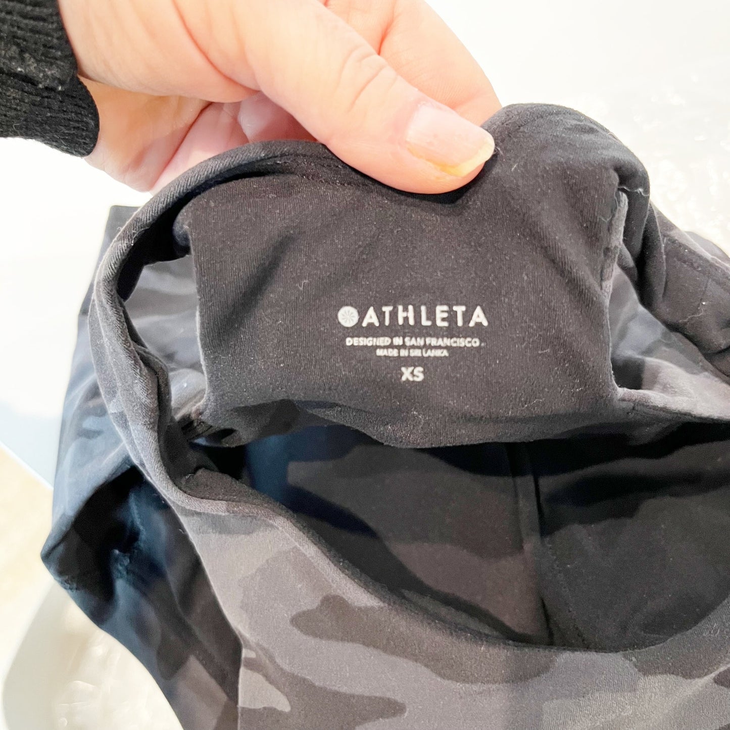 Athleta Conscious Crop Tank Sports Racerback Bra Camo Black Gray XS