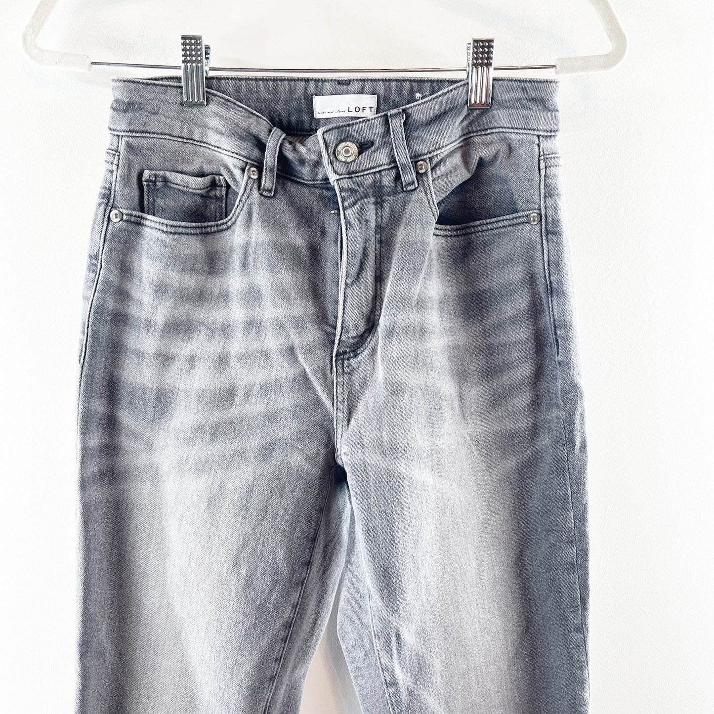 LOFT The High Rise Curvy Kick Crop Jeans Gray Black Wash 27 / 4