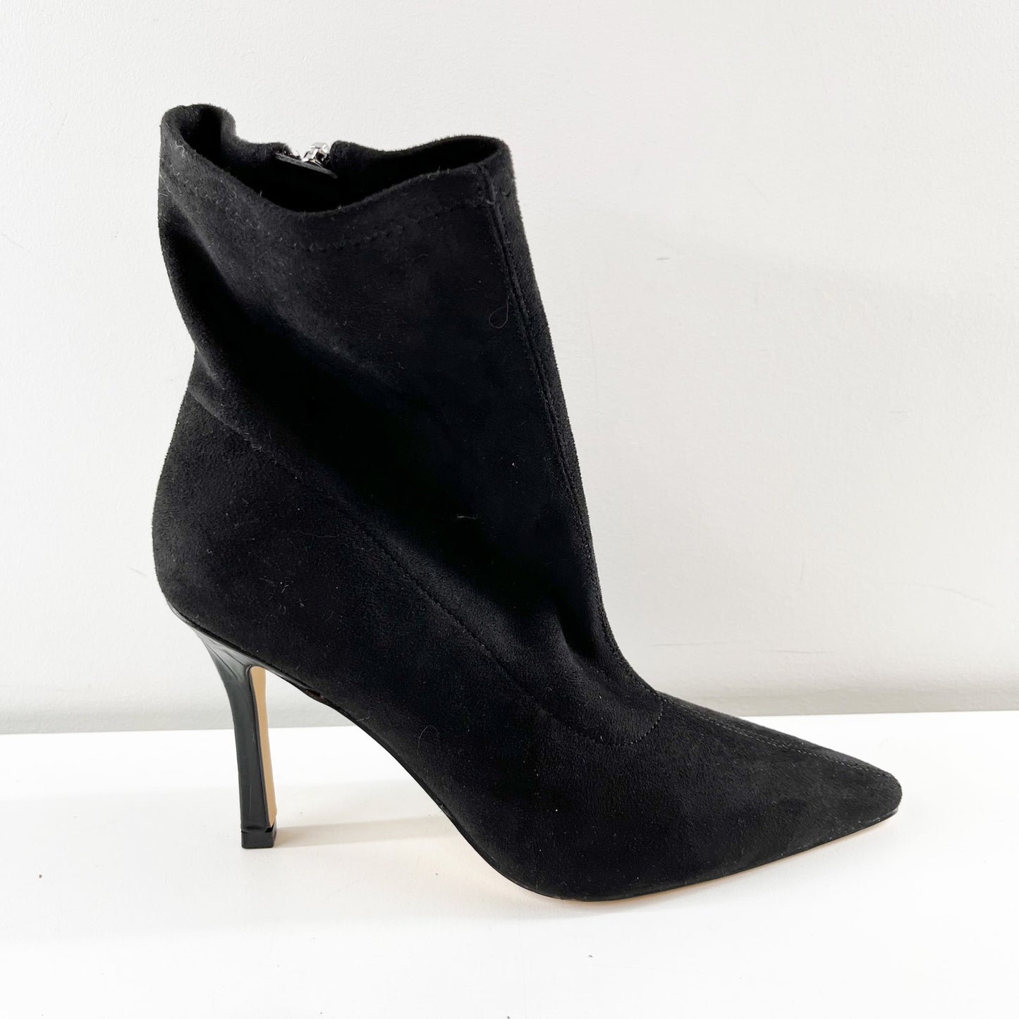 Marc Fisher Kellen Pointed Toe Suede Sock Ankle Boots Booties Black 7.5
