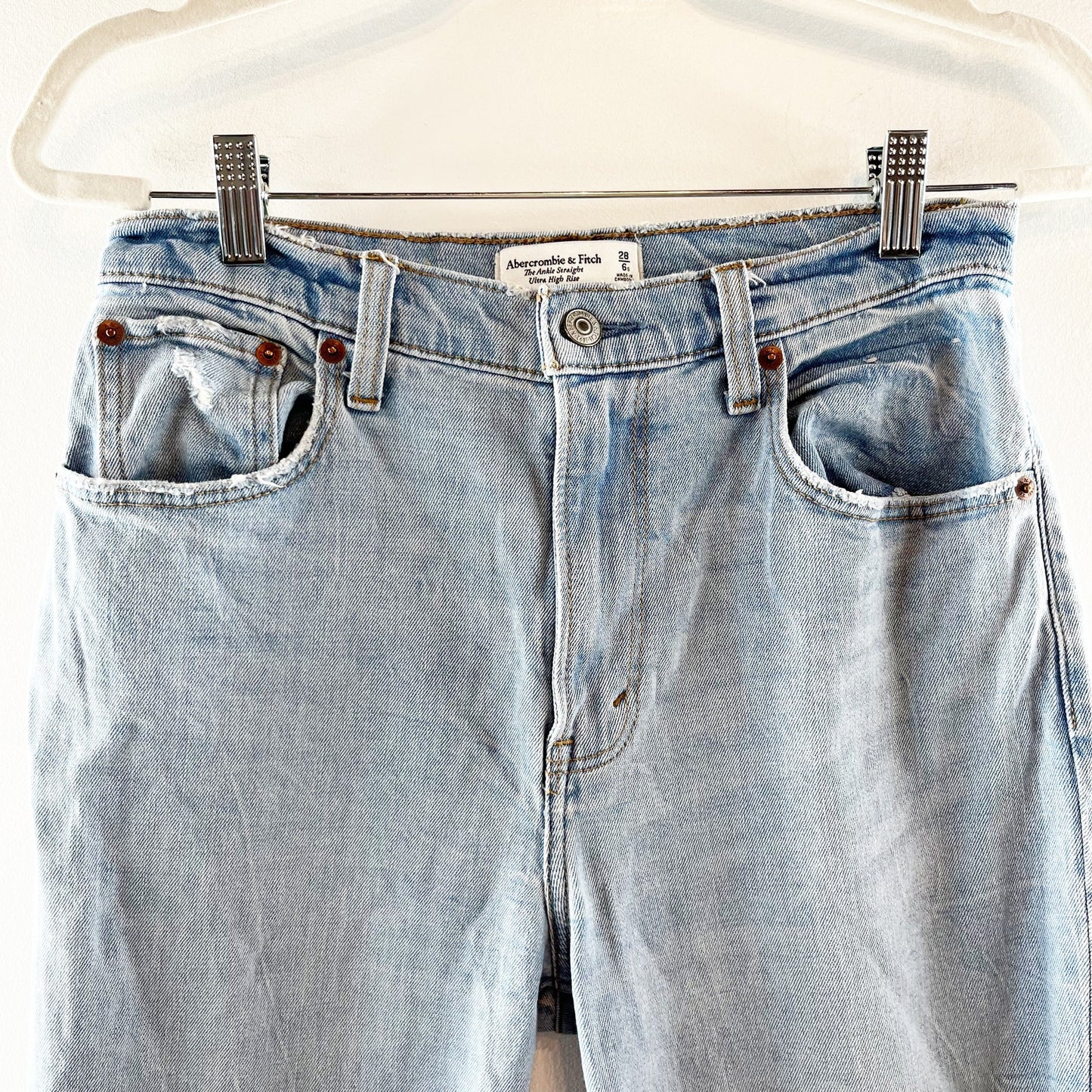 Abercrombie & Fitch Ankle Straight Ultra High Rise Jean Destroy Ripped 28 / 6