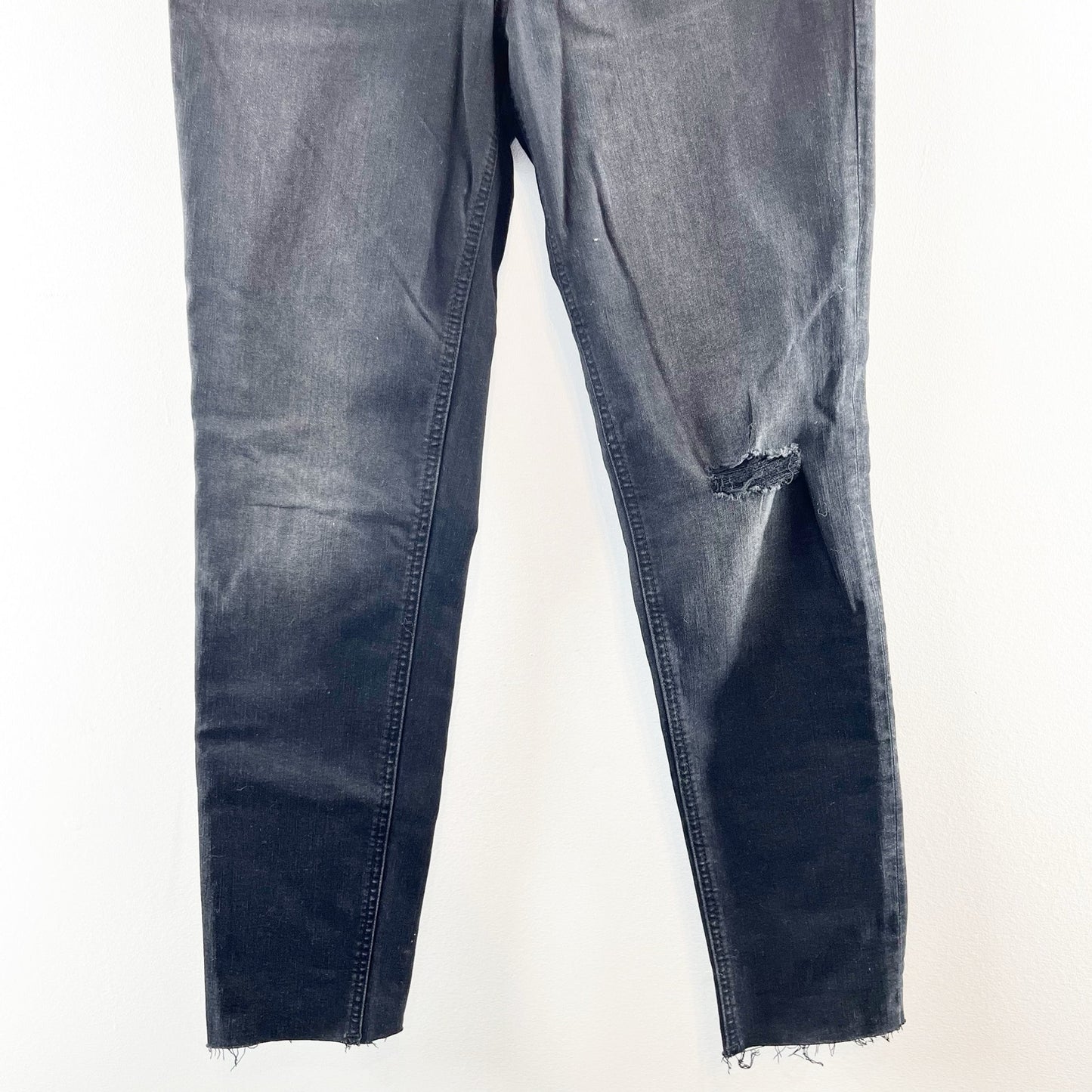 Kut from the Kloth Fab Ab Rachel High Rise Button Fly Mom Jeans Black 0