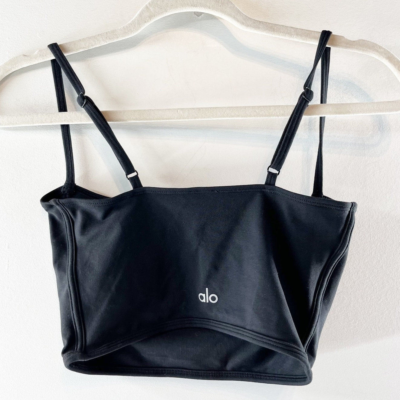 Alo Yoga Airbrush Streamlined Cropped Bra Tank Top All Black Small