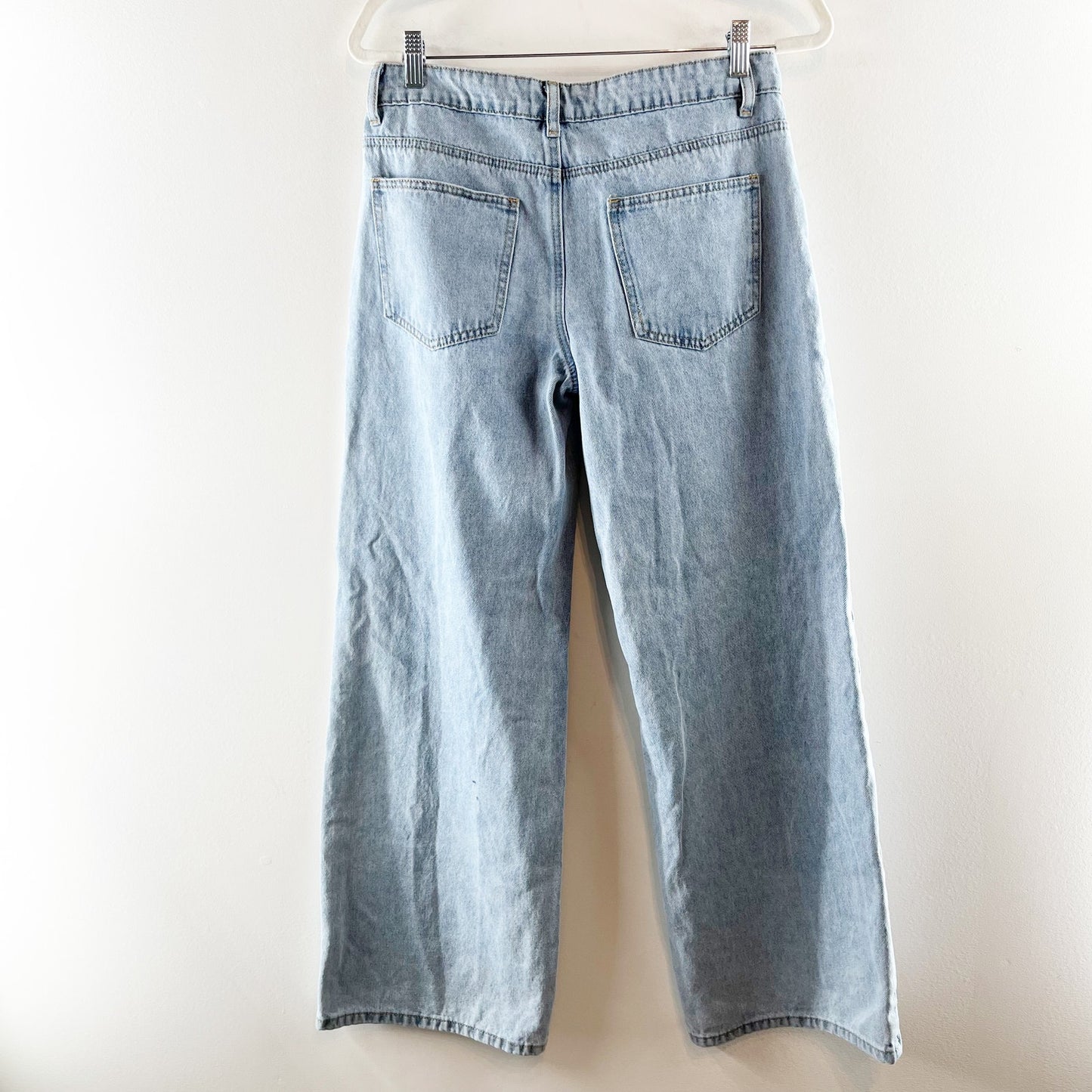 Edikted Low Rise Wide Leg Baggy Cotton Jeans Light Wash Blue Medium
