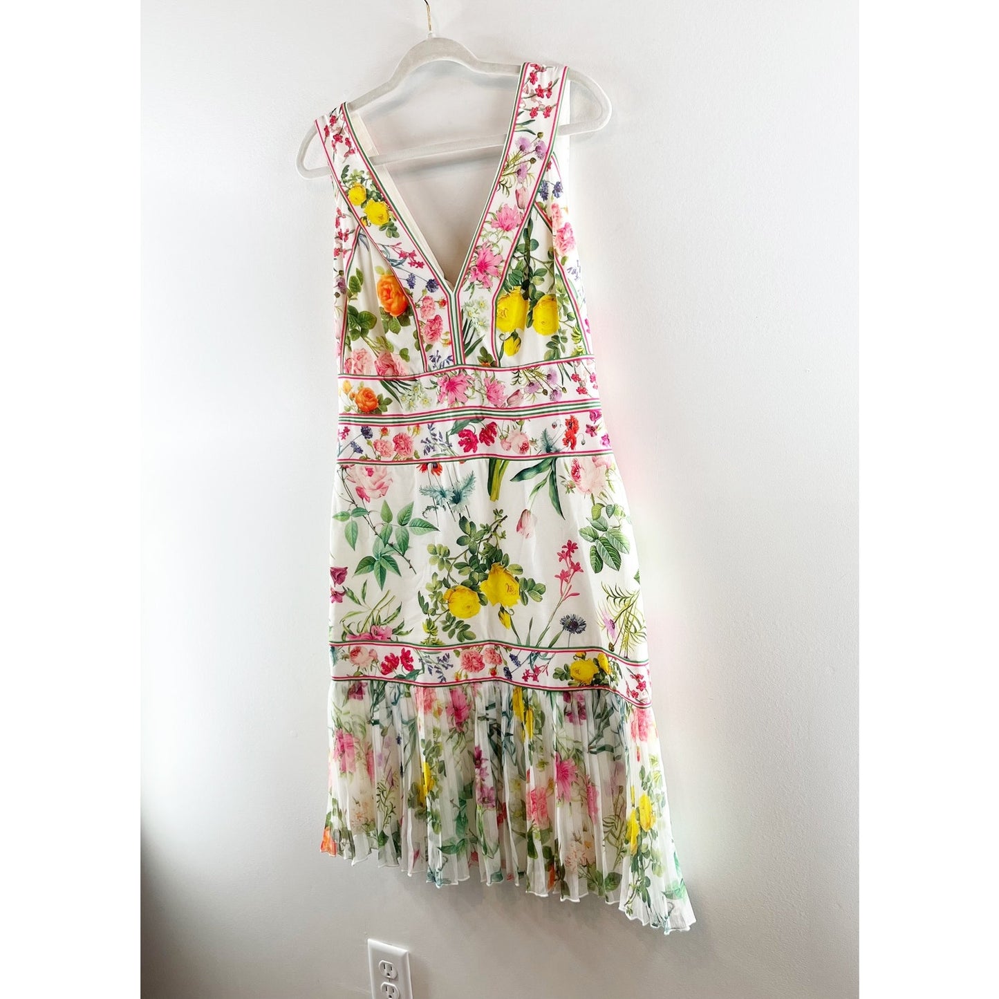 Tadashi Shoji V Neck Pleated Hem Floral Olga Dress White 10
