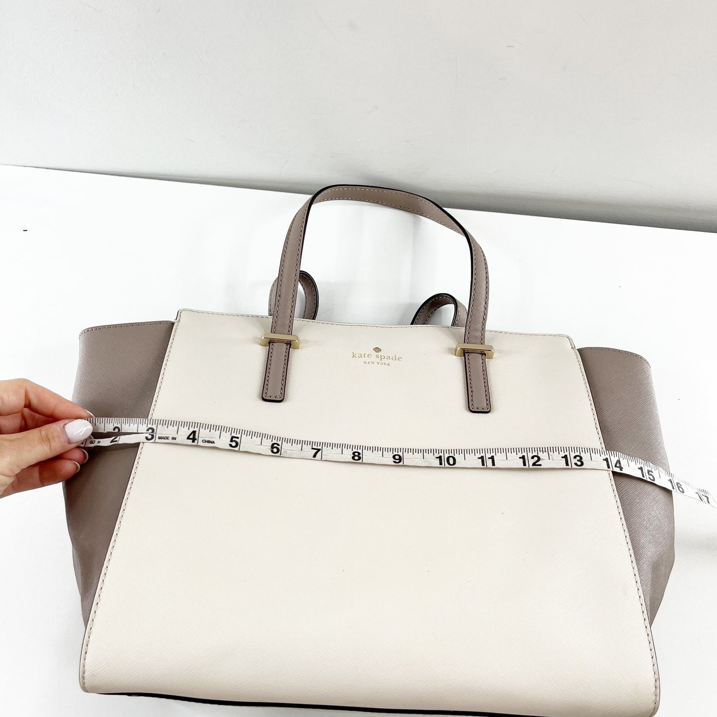 Kate Spade New York Pebble Cedar Street Hayden Handbag Crisp Linen Cement Gold