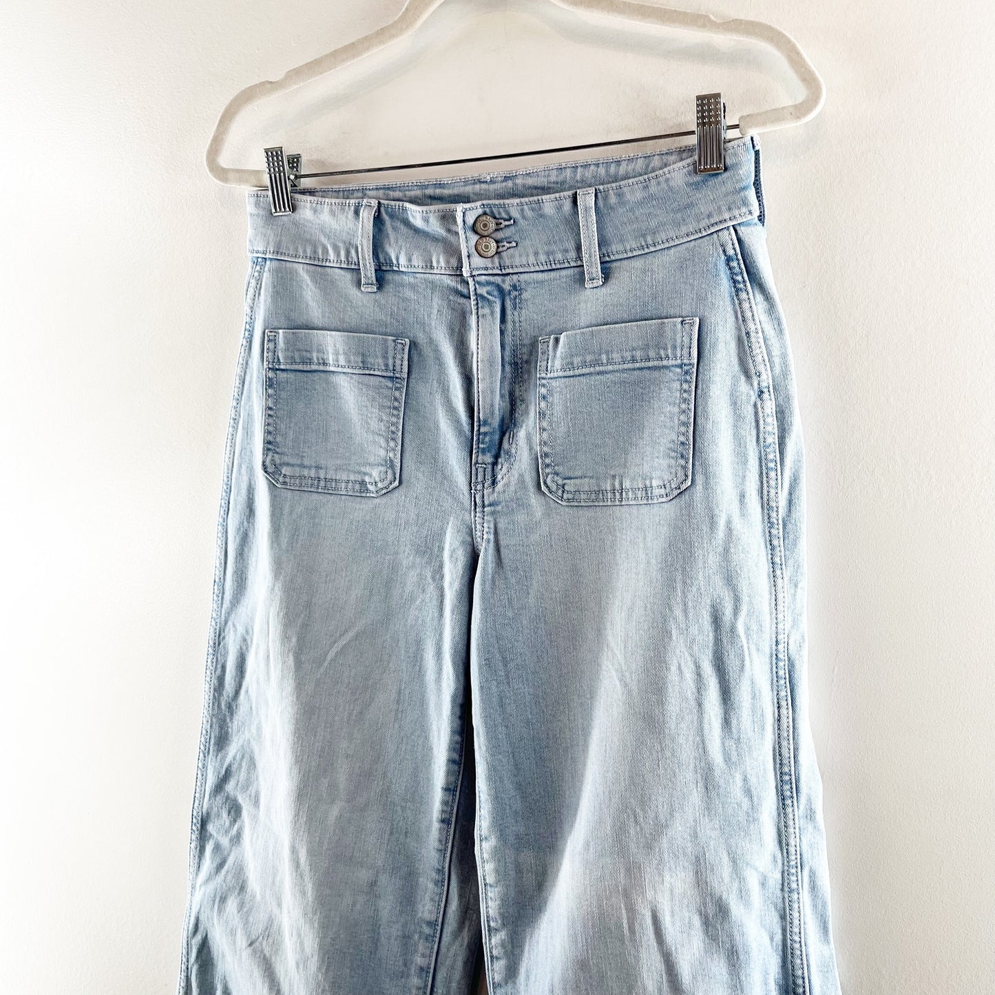 Old Navy Extra High-Rise Patch Pocket Denim Sky-Hi Wide Leg Jeans Blue 6